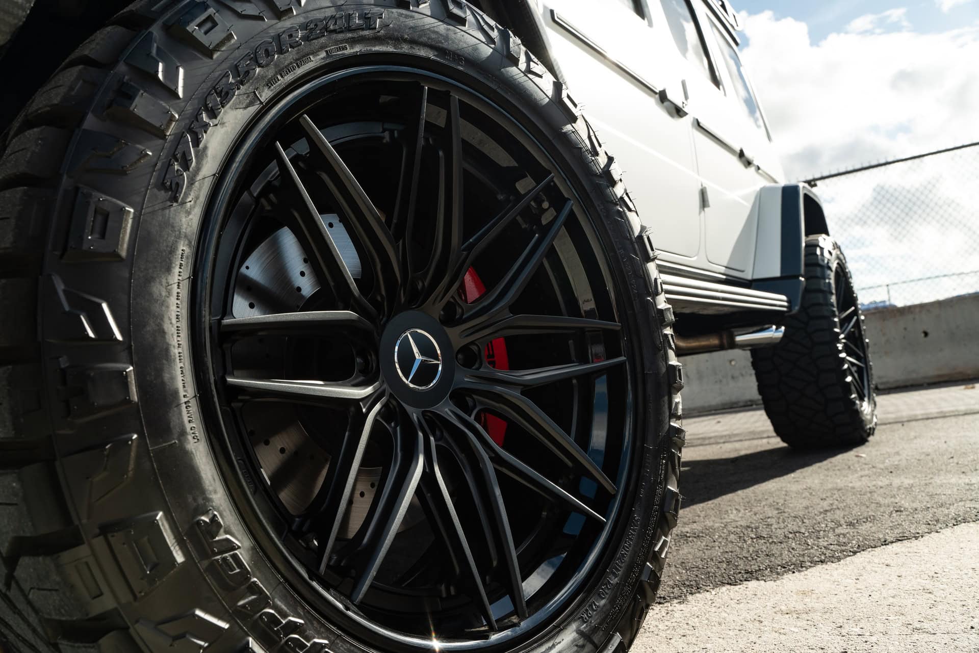 Mercedes Benz AMG G63 4×4 Squared | Polar White | on 1886 XR004 Wheels | Satin Black