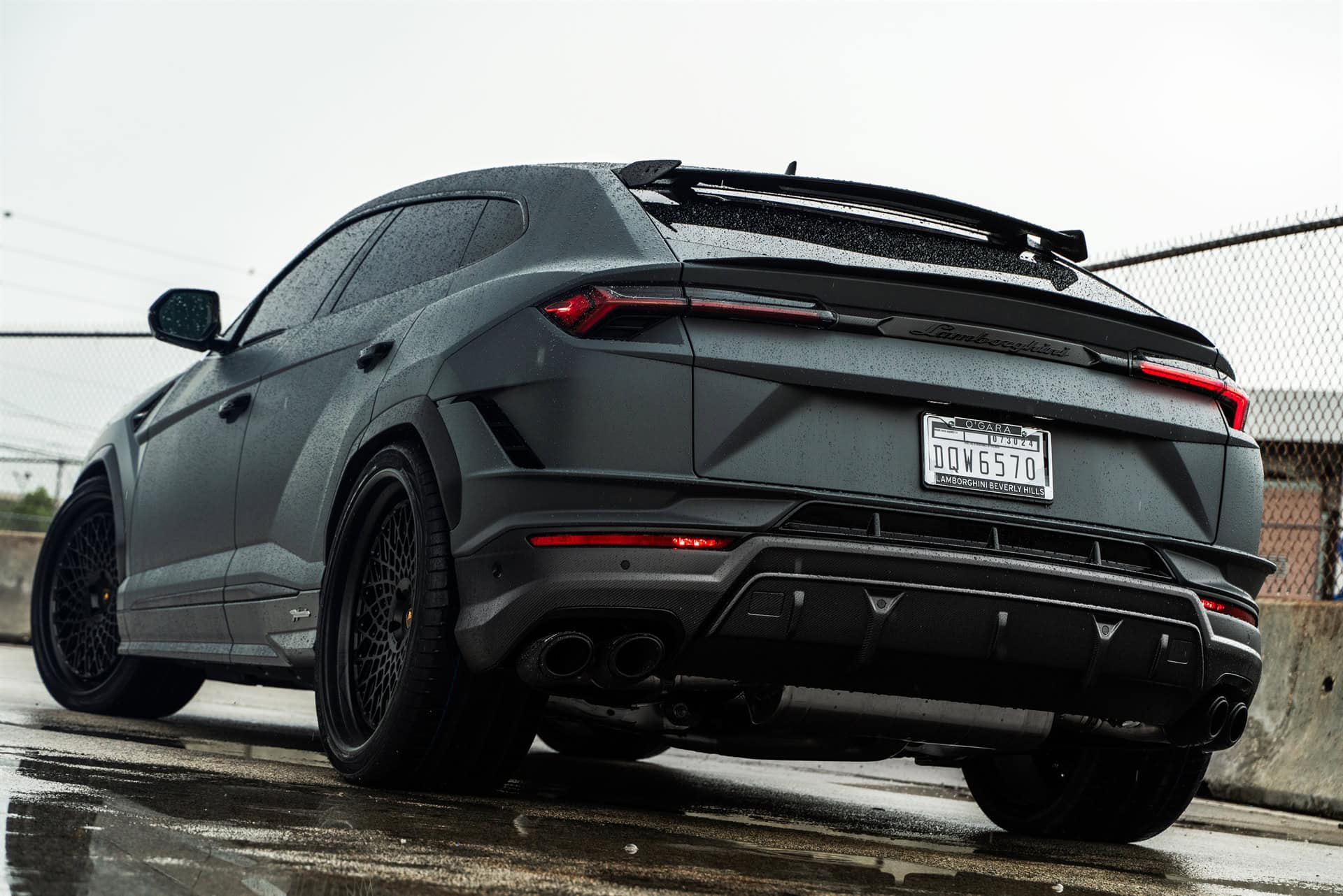 Photo 21 of Lamborghini Urus Performante | Grigio Telesto Matt | on 1886 S009 | Satin Black
