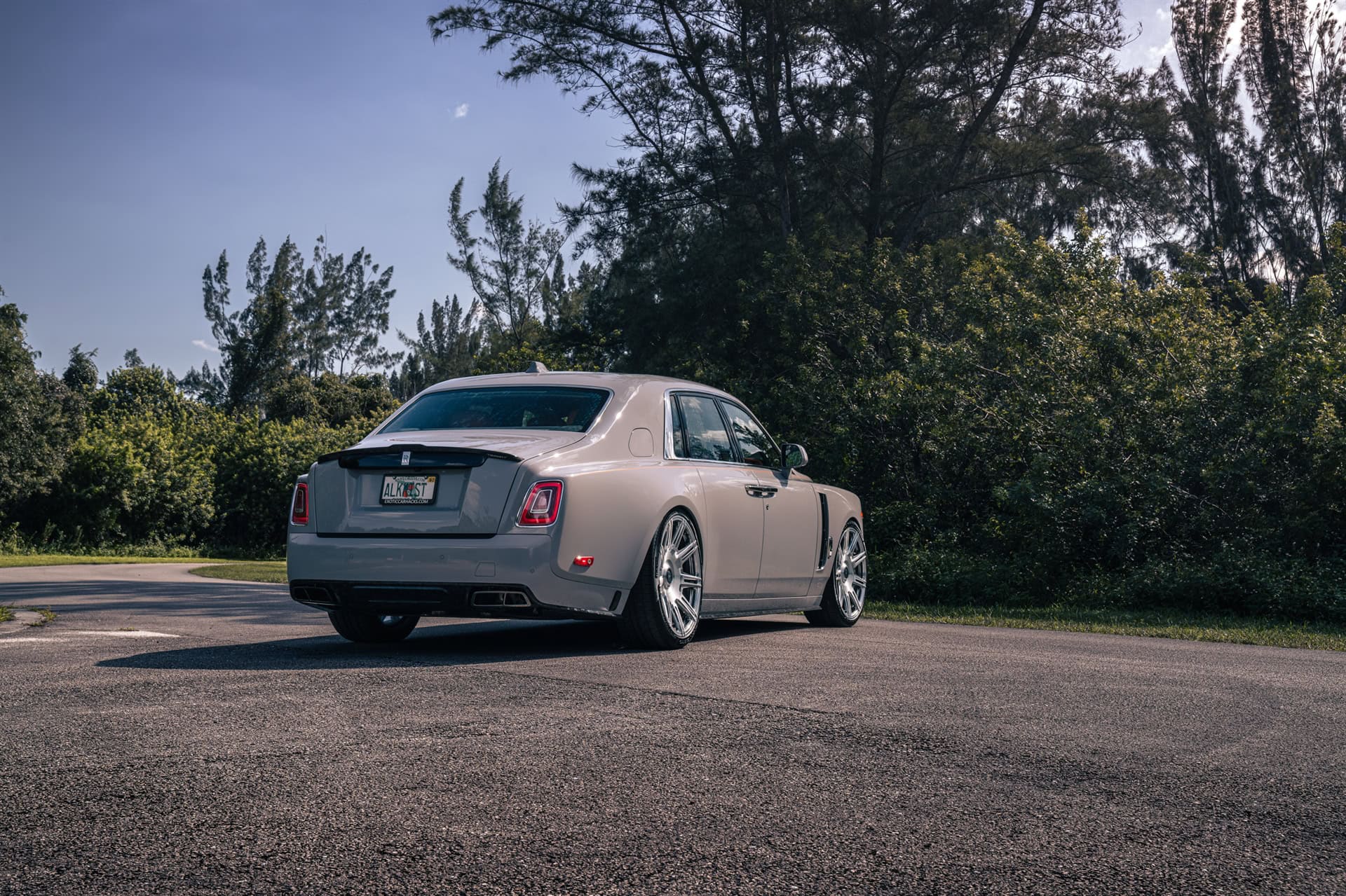Rolls Royce Phantom on Mansory Kit