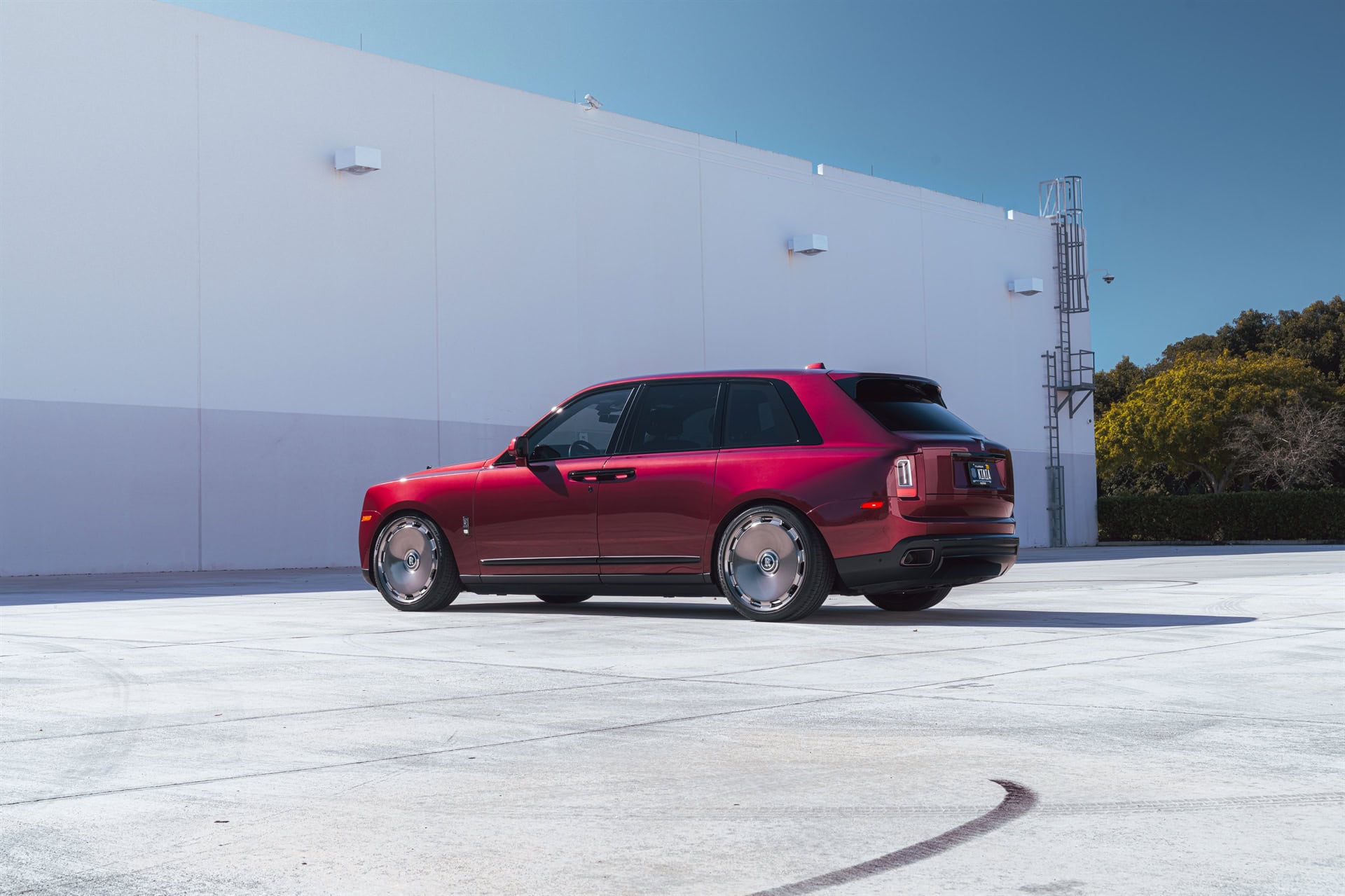 Rolls Royce Cullinan on HRE L108M