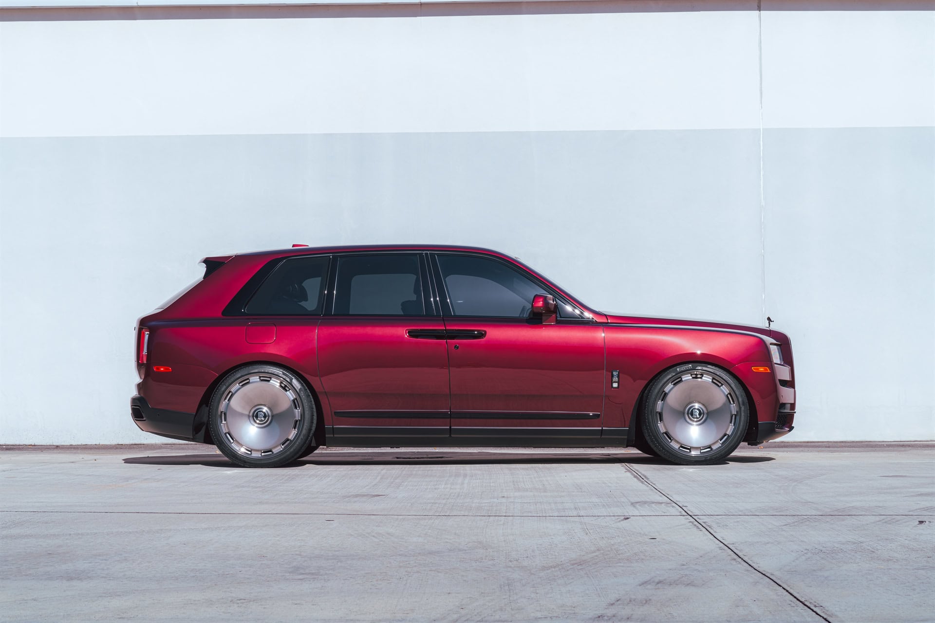 Rolls Royce Cullinan on HRE L108M