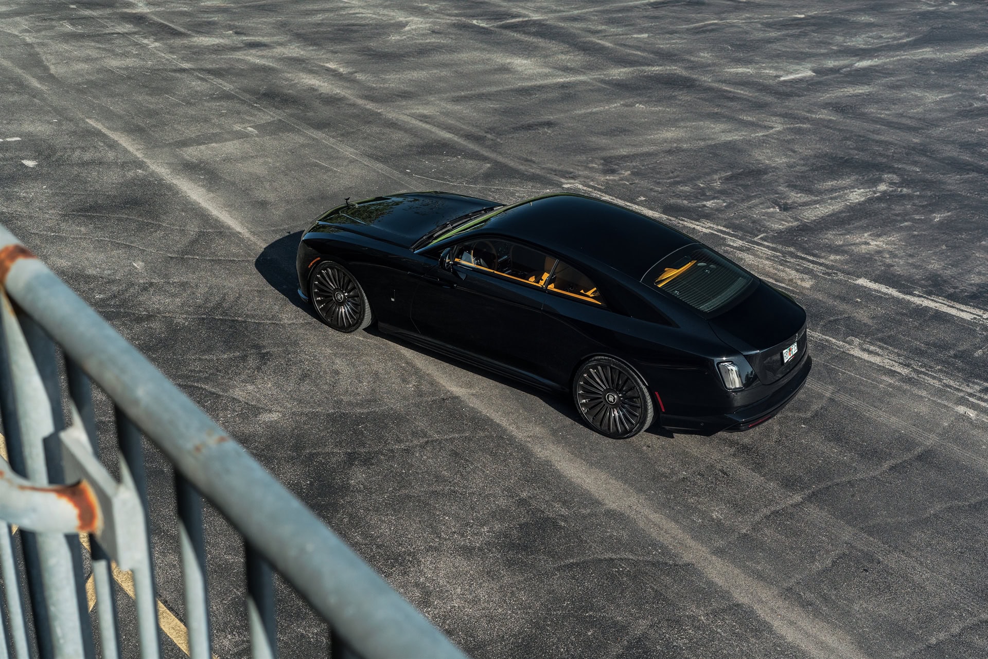 Photo 26 of a Rolls Royce Spectre | 1886 G100