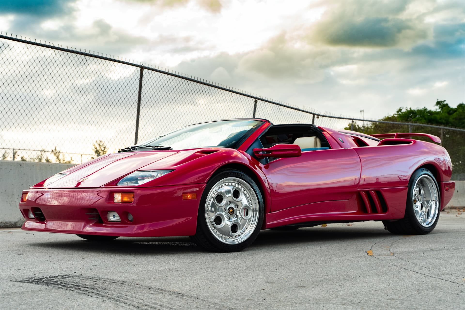 Lamborghini Diablo VT on 1886 Wheels