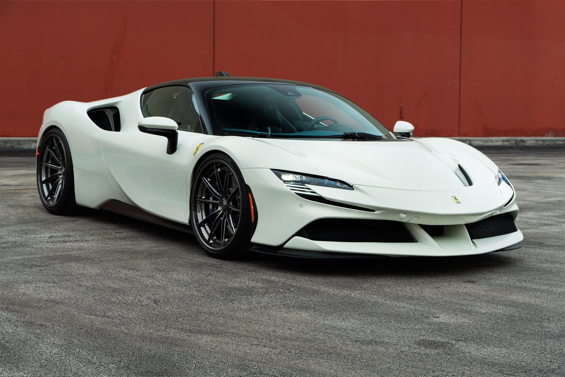 Photo 21 of Ferrari SF90 | Bianco Avus | on 1886 G010 | Polished Liquid Smoke