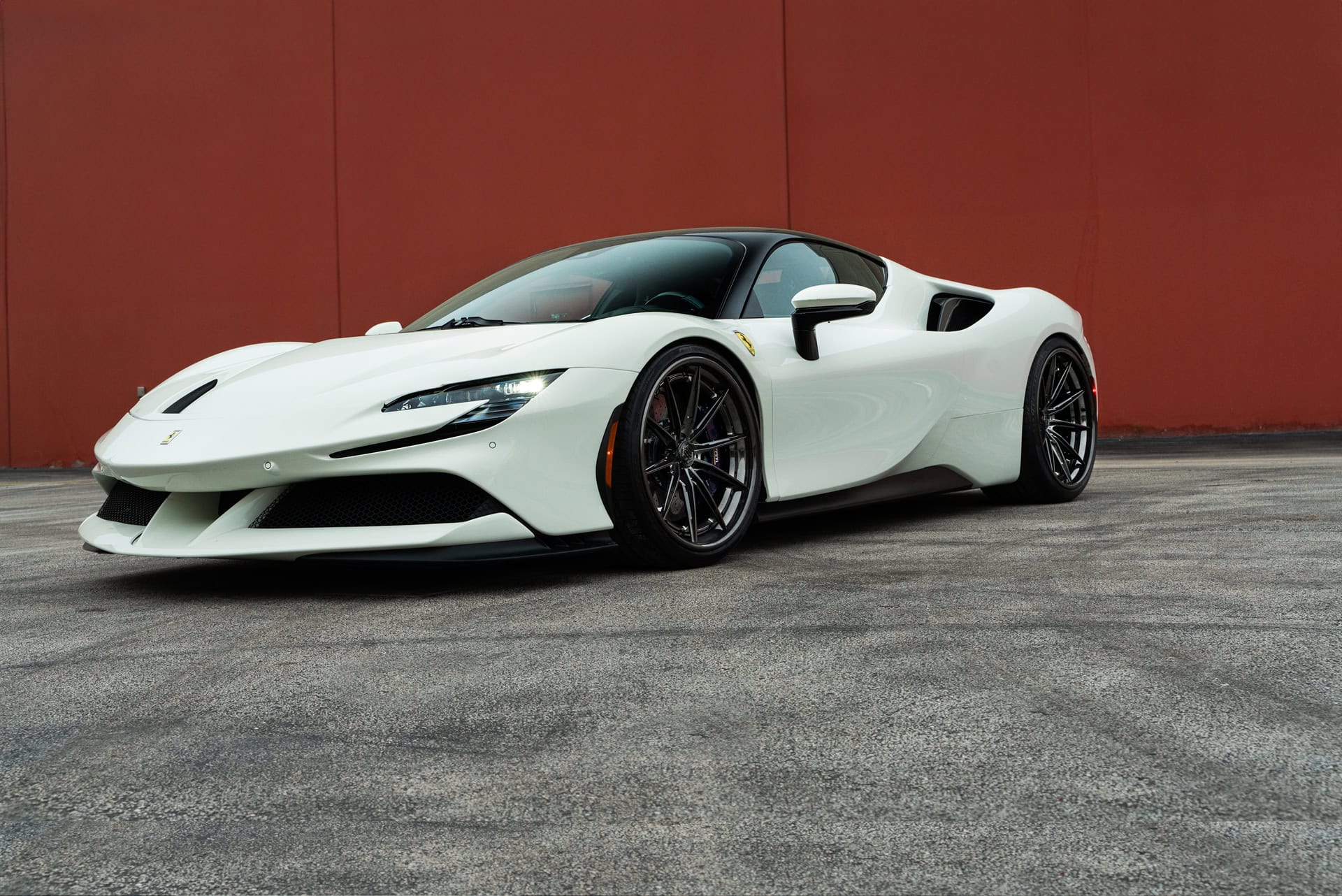 Photo 22 of Ferrari SF90 | Bianco Avus | on 1886 G010 | Polished Liquid Smoke