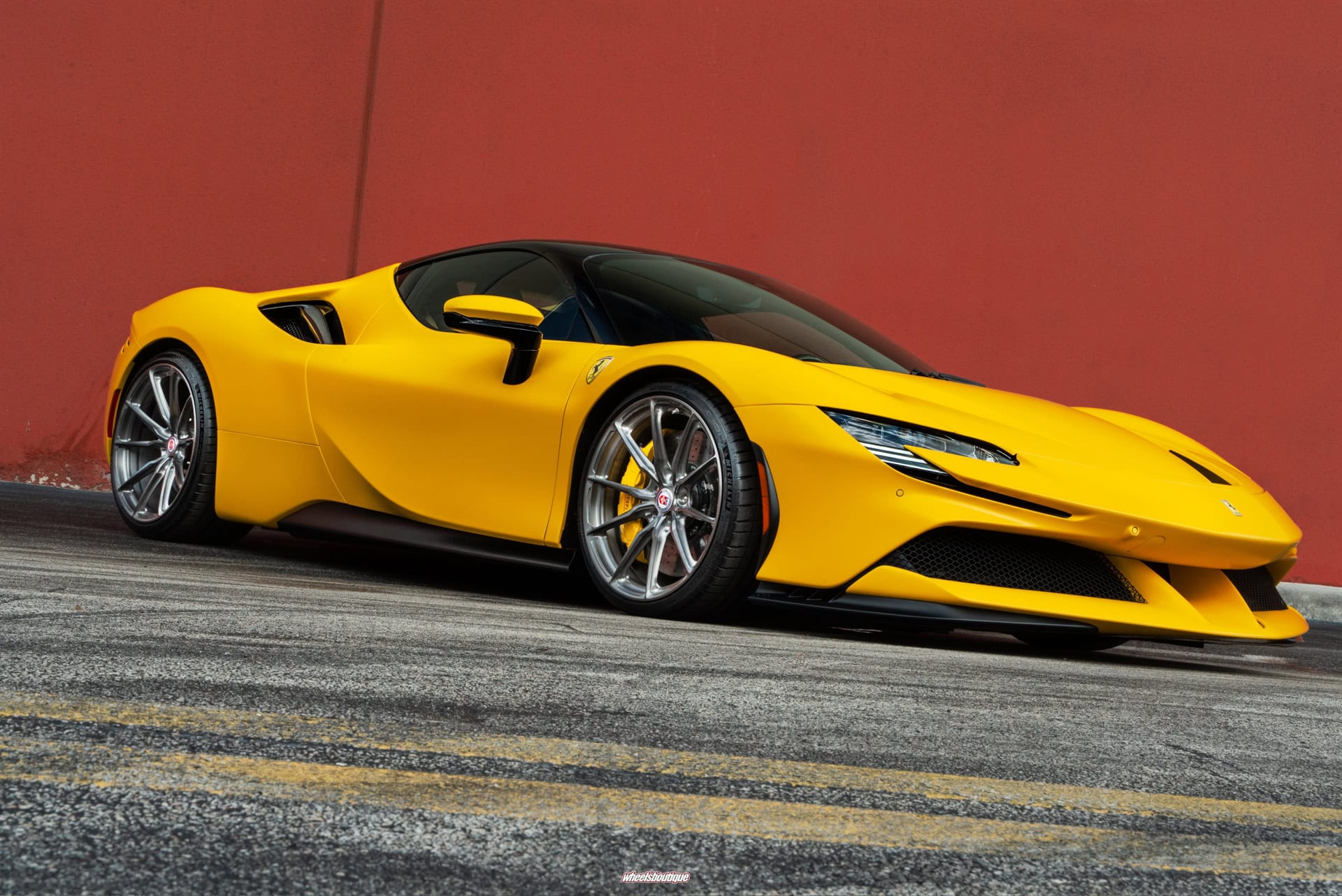 Ferrari SF90 Gialo Modena HRE P104SC