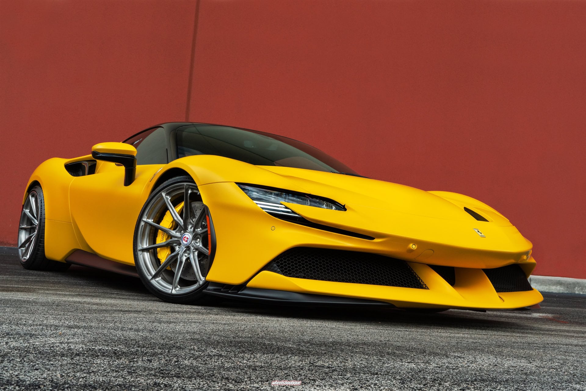 Ferrari SF90 Gialo Modena HRE P104SC