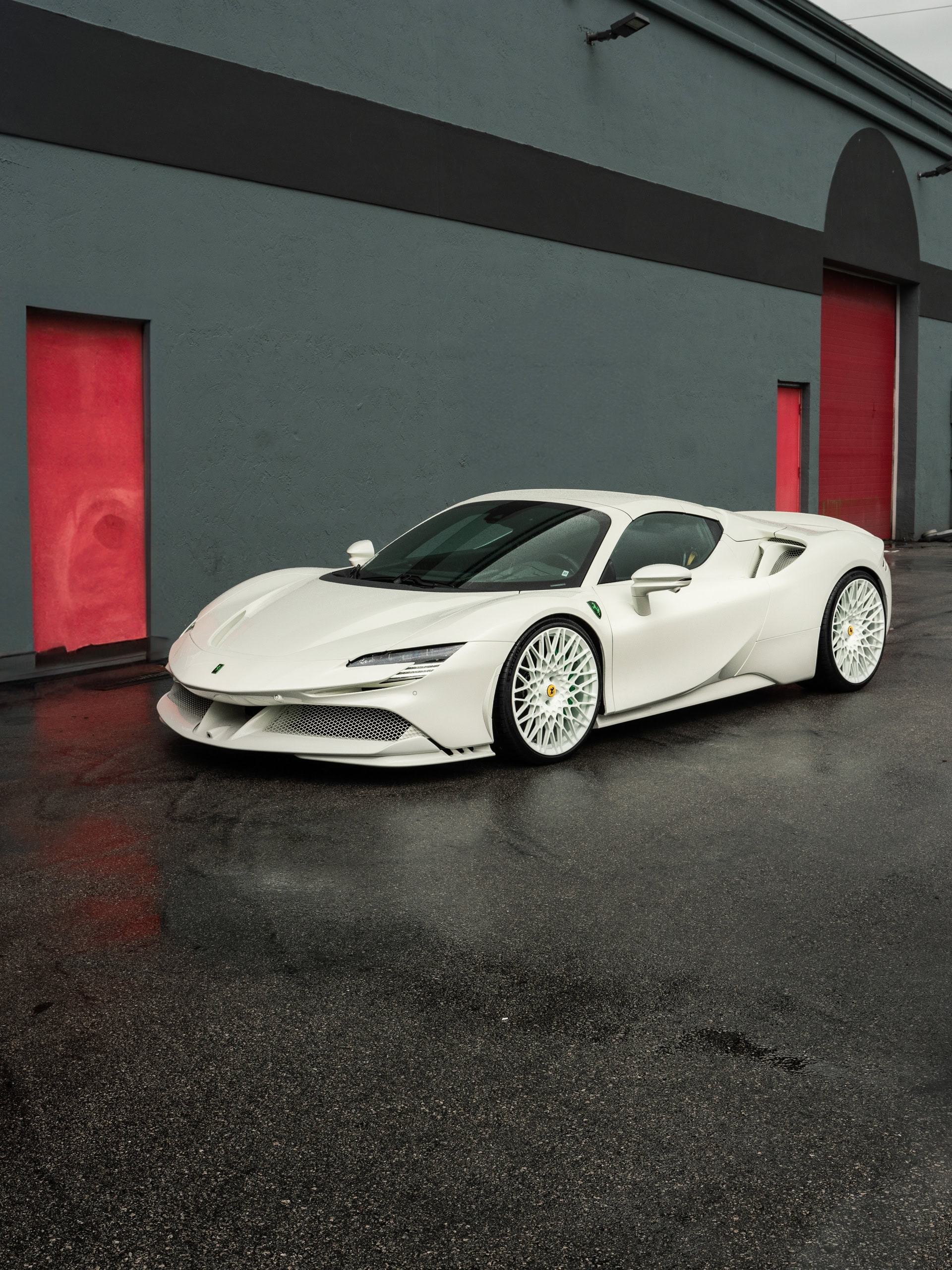 Photo 30 of Ferrari SF90 | Bianco Avus | on 1886 S015 | Gloss White