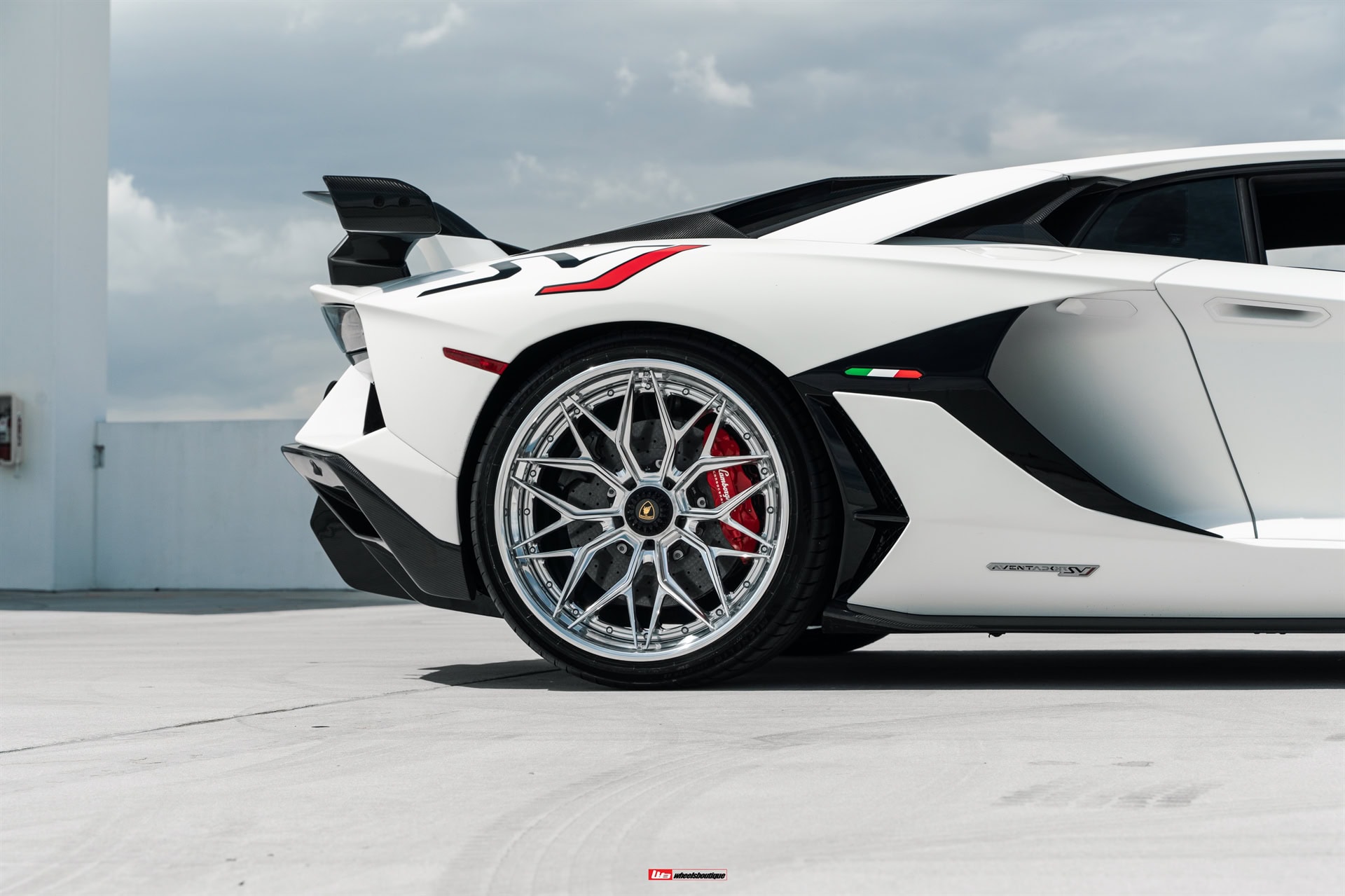 AL13 R80 | Lamborghini Aventador SVJ