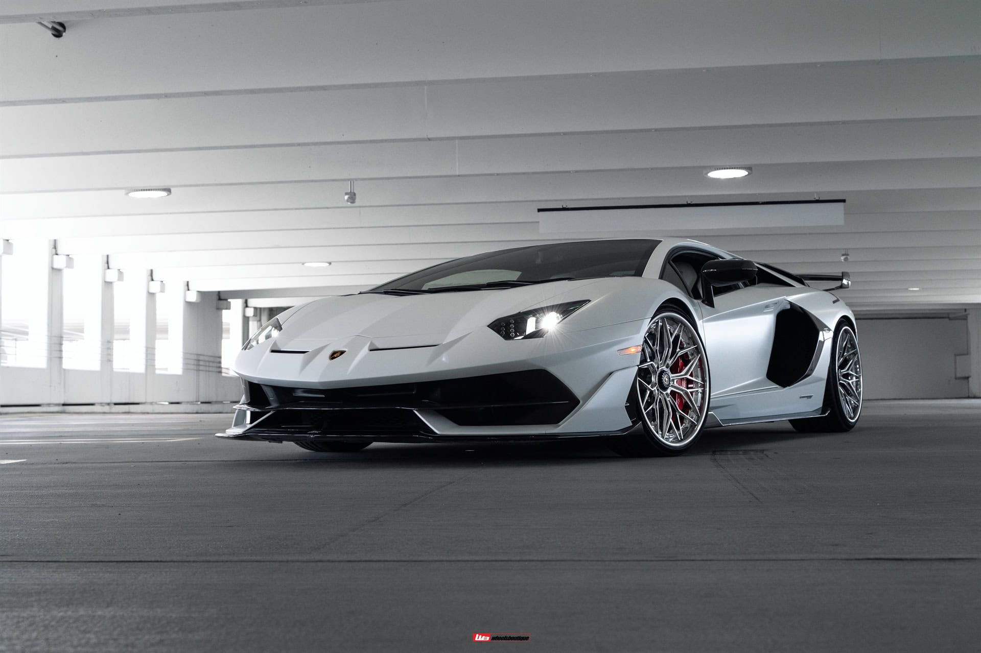 AL13 R80 | Lamborghini Aventador SVJ
