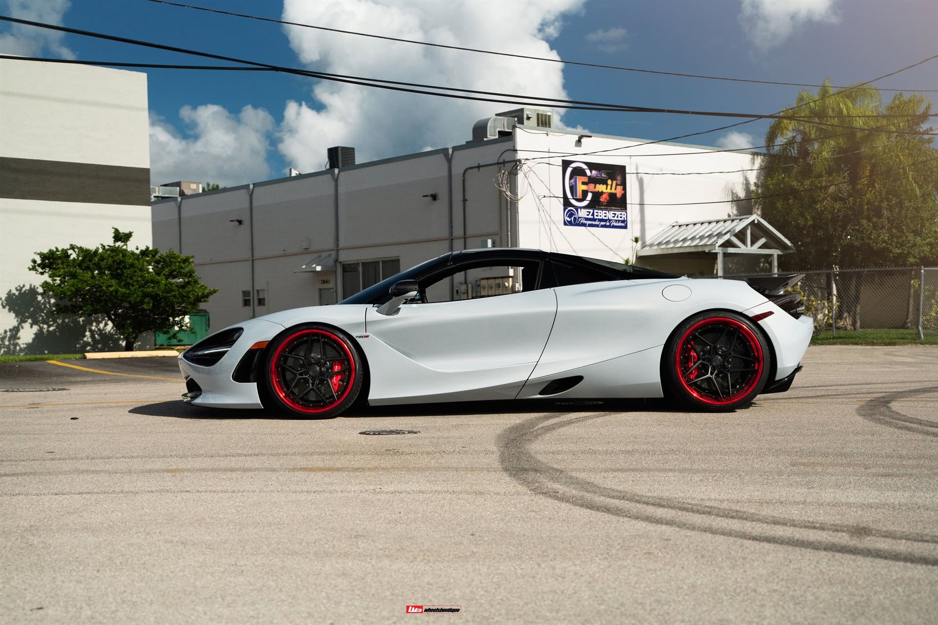 AL13 D002 | McLaren 720S