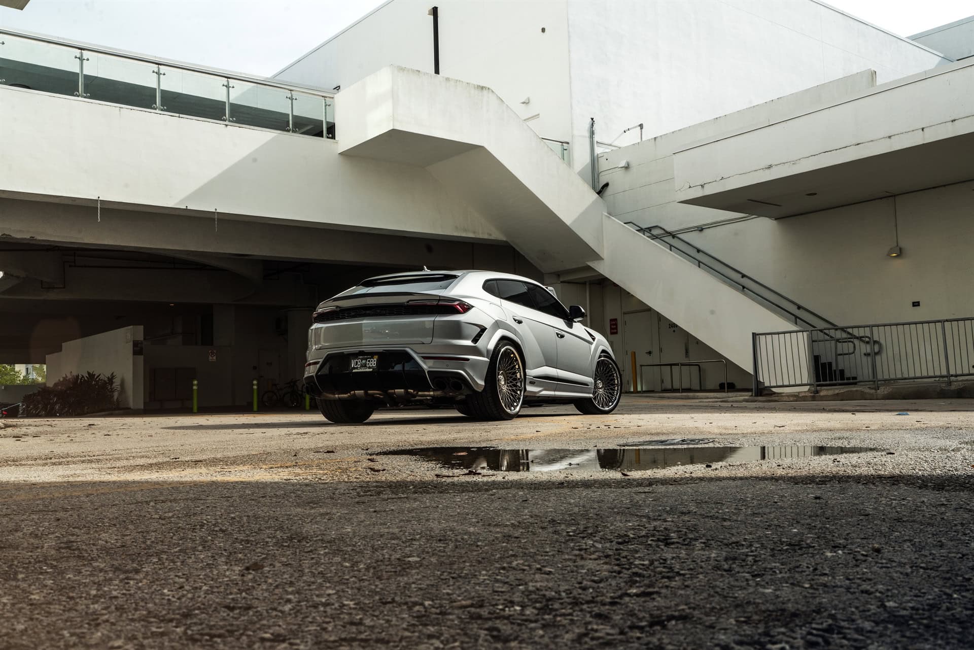 Photo 25 of Lamborghini Urus SE | Grigio Nimbus | on ANRKY RS7.3 | Frozen Polished Gunmetal