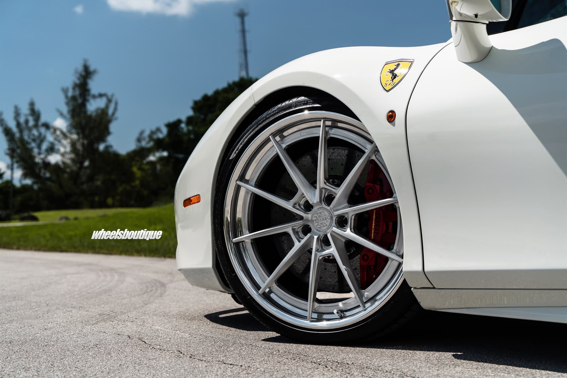Ferrari 488 | Bianco Avus | on ANRKY AN38 | Brushed Clear