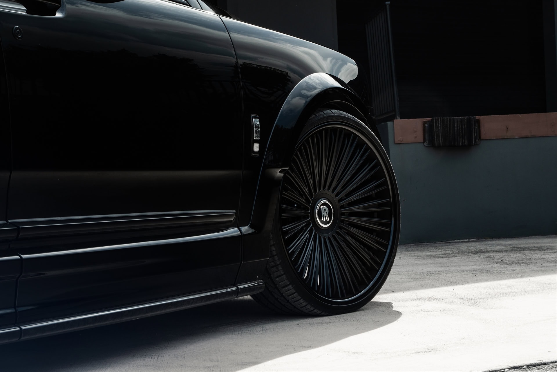 Urban Auto Kit /1886 wheels | Rolls Royce Cullinan
