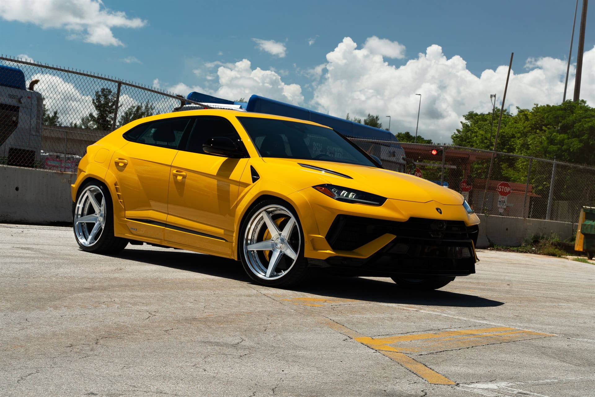 Photo 23 of Novitec Esteso Lamborghini Urus – RETROSeries RS5.3