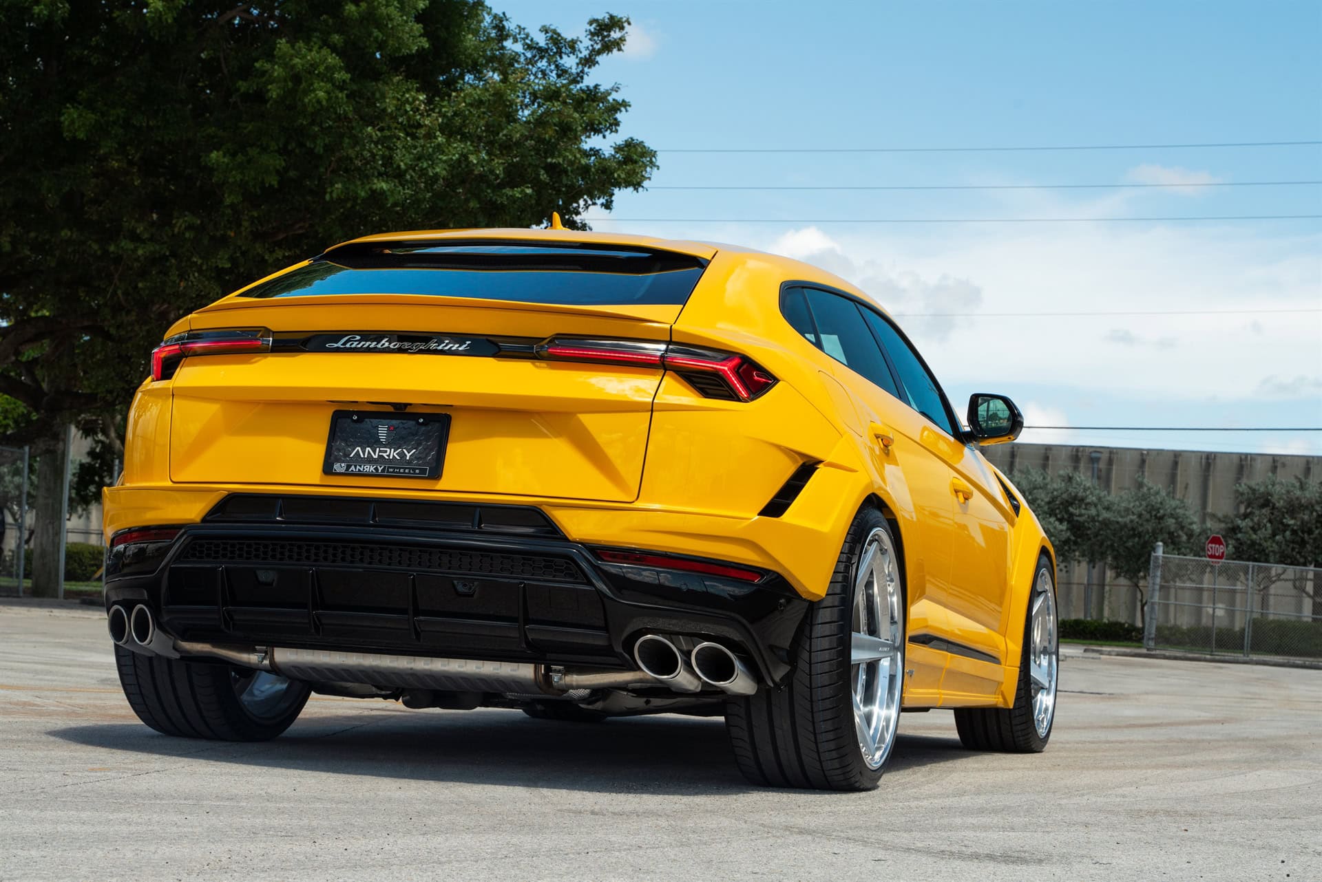 Photo 42 of Novitec Esteso Lamborghini Urus – RETROSeries RS5.3