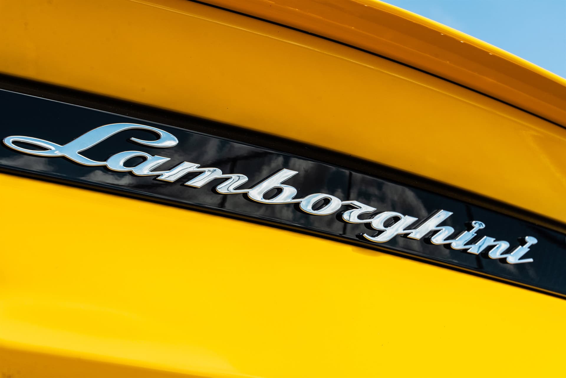 Photo 46 of Novitec Esteso Lamborghini Urus – RETROSeries RS5.3