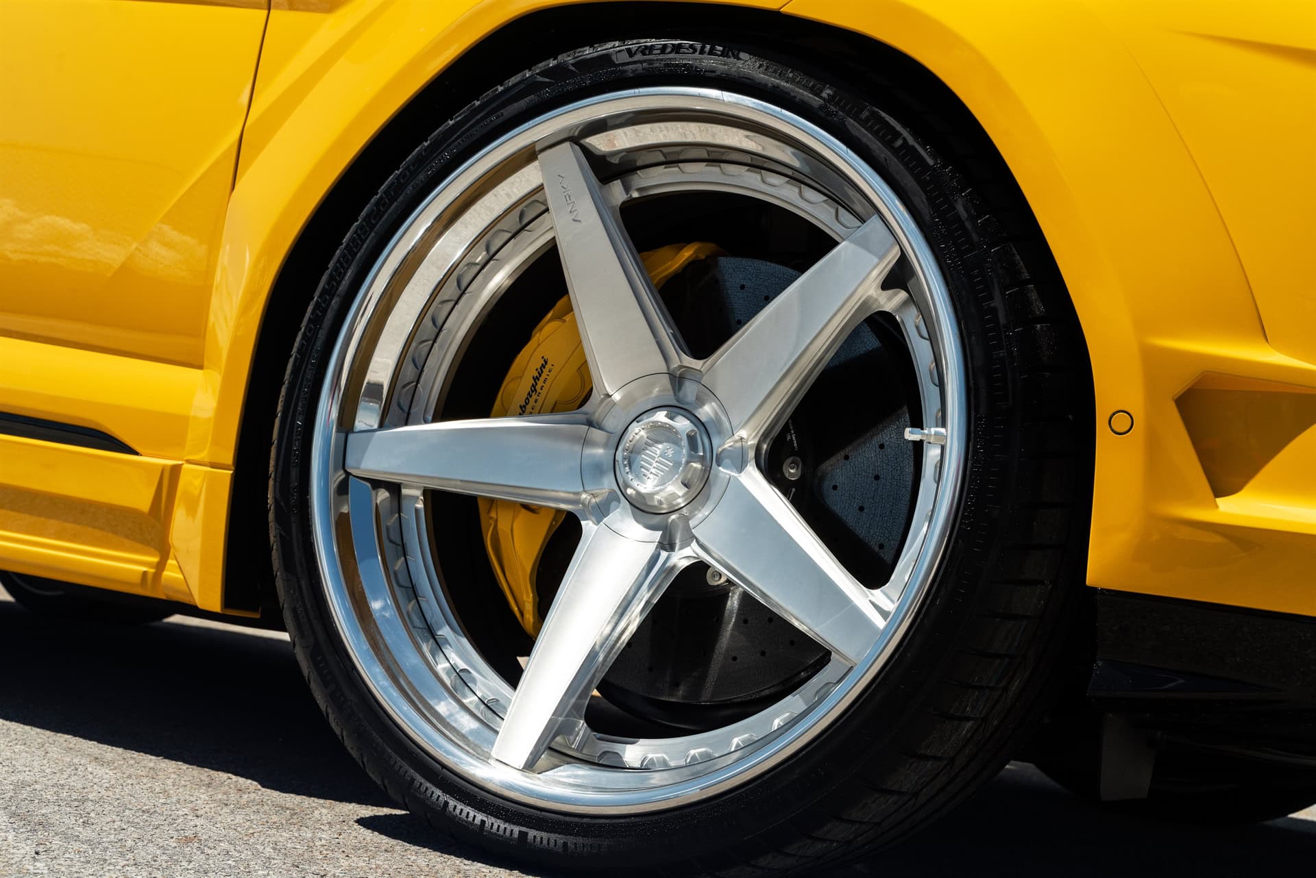 Photo 51 of Novitec Esteso Lamborghini Urus – RETROSeries RS5.3