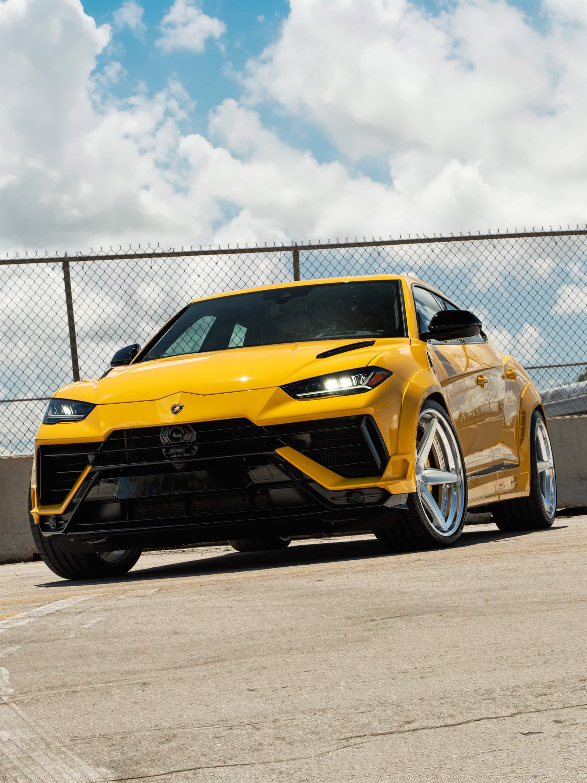 Novitec Esteso Lamborghini Urus – RETROSeries RS5.3