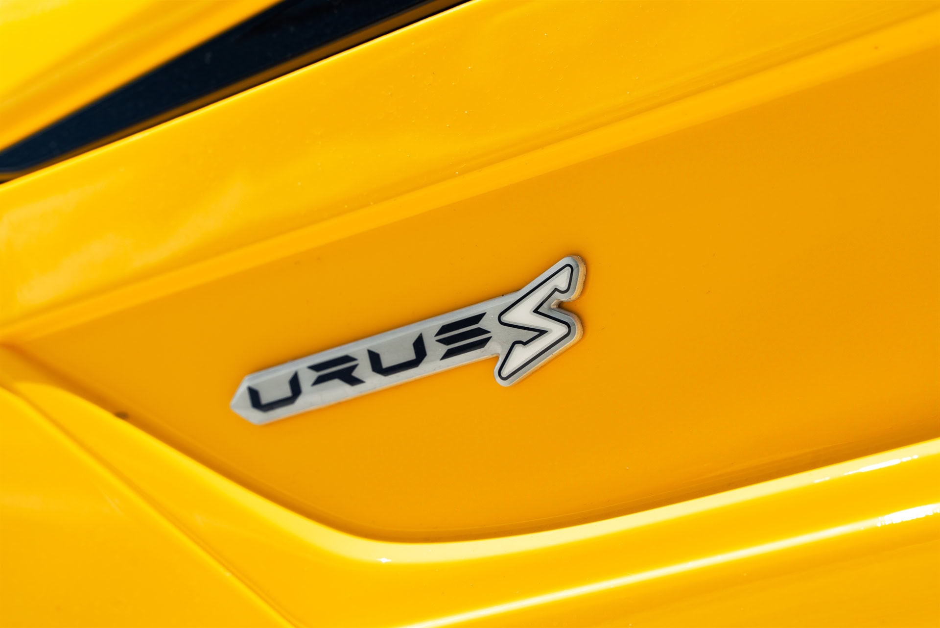 Photo 28 of Novitec Esteso Lamborghini Urus – RETROSeries RS5.3