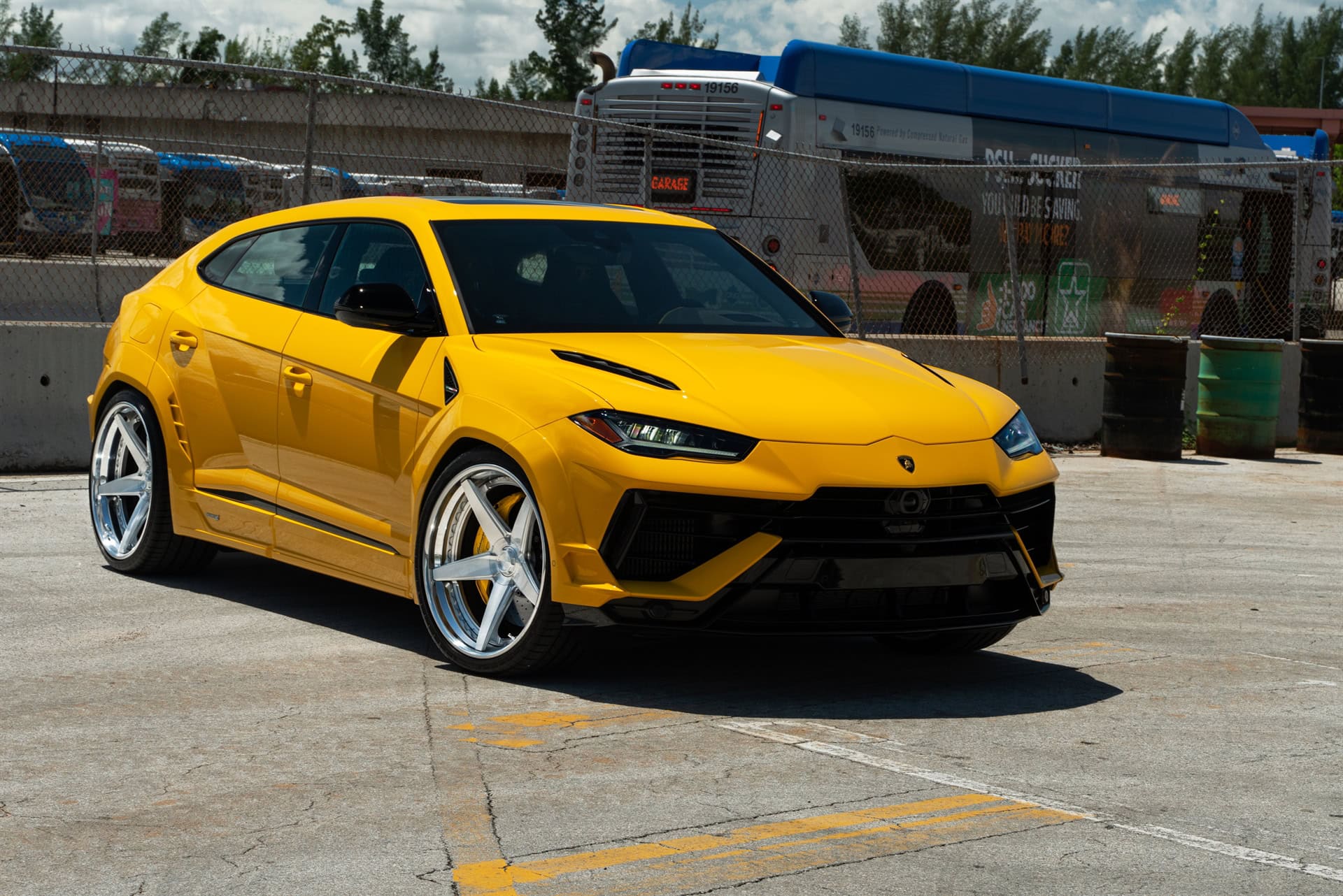 Photo 22 of Novitec Esteso Lamborghini Urus – RETROSeries RS5.3