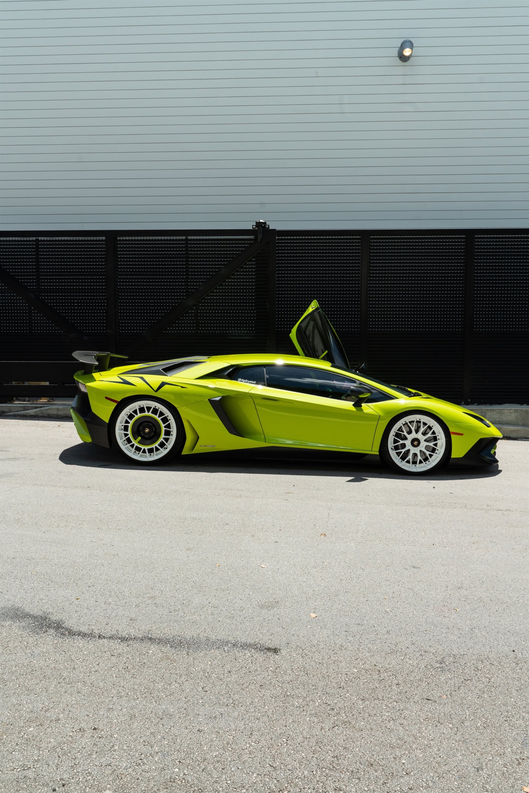 Lamborghini Aventador SV | Verde Scandal | on ANRKY AN20 + AN20 AEROSport | Gloss White