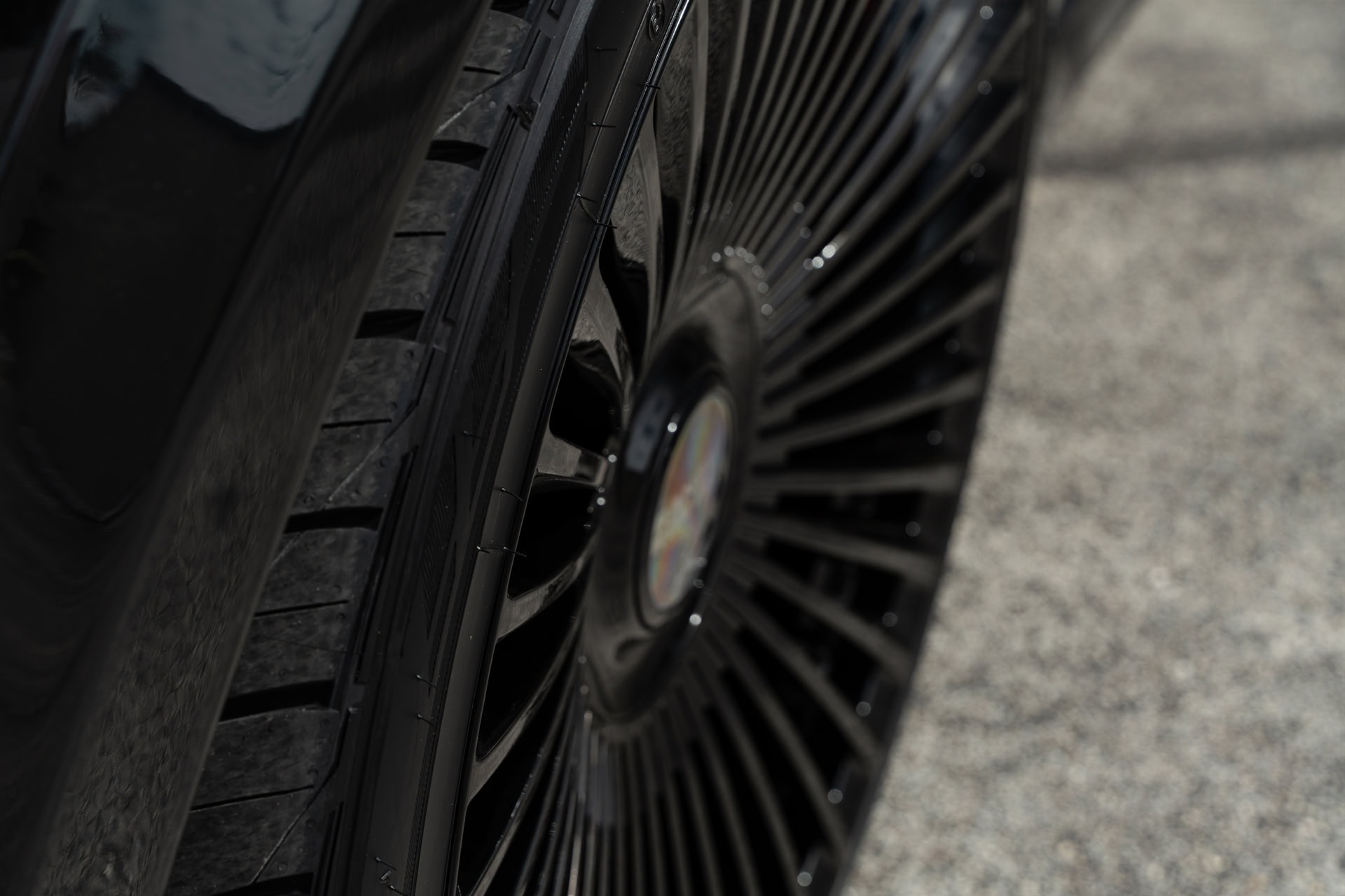 Range Rover | Santorini Black | on Forgiato Trimestre-M | Gloss Black