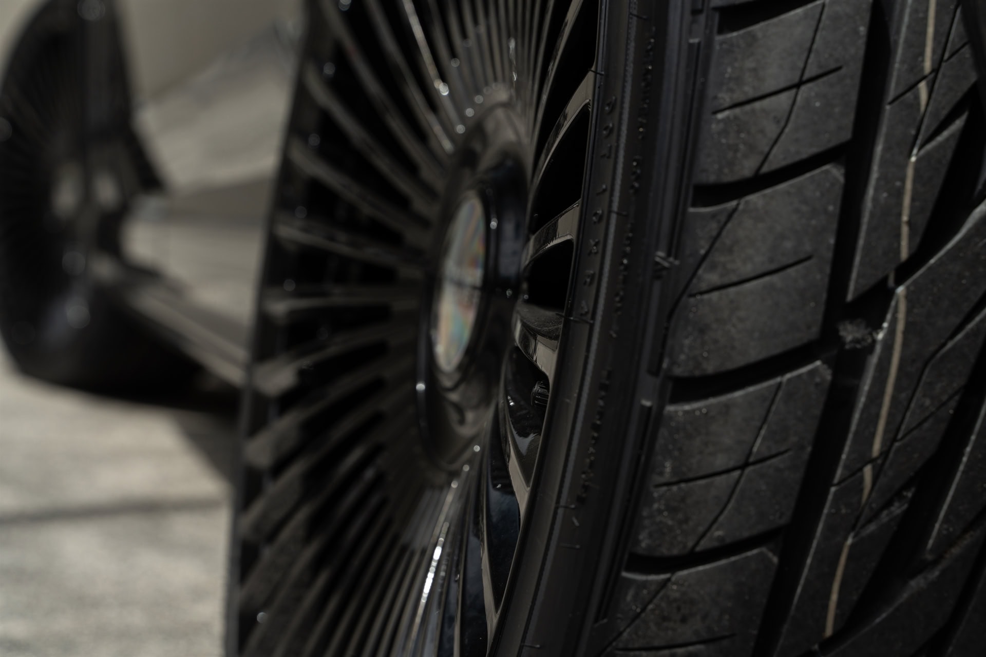 Photo 24 of Range Rover | Santorini Black | on Forgiato Trimestre-M | Gloss Black