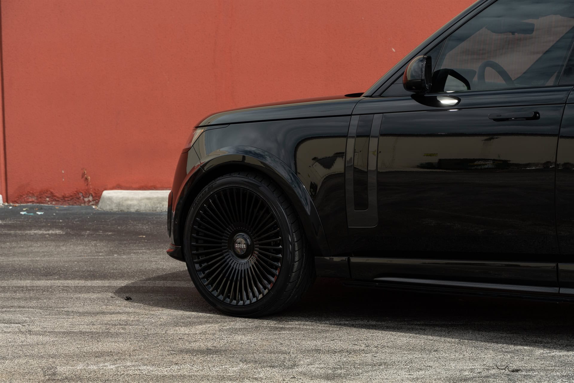 Photo 28 of Range Rover | Santorini Black | on Forgiato Trimestre-M | Gloss Black
