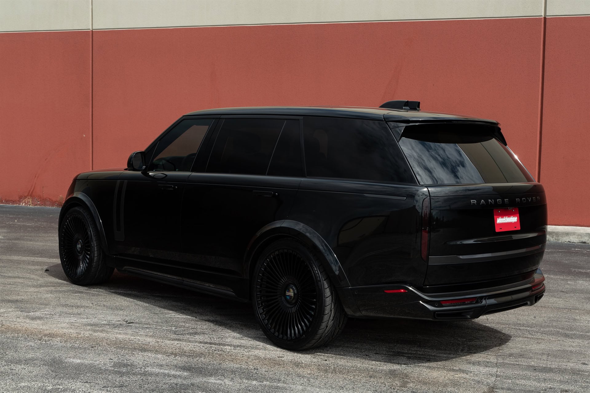 Photo 30 of Range Rover | Santorini Black | on Forgiato Trimestre-M | Gloss Black