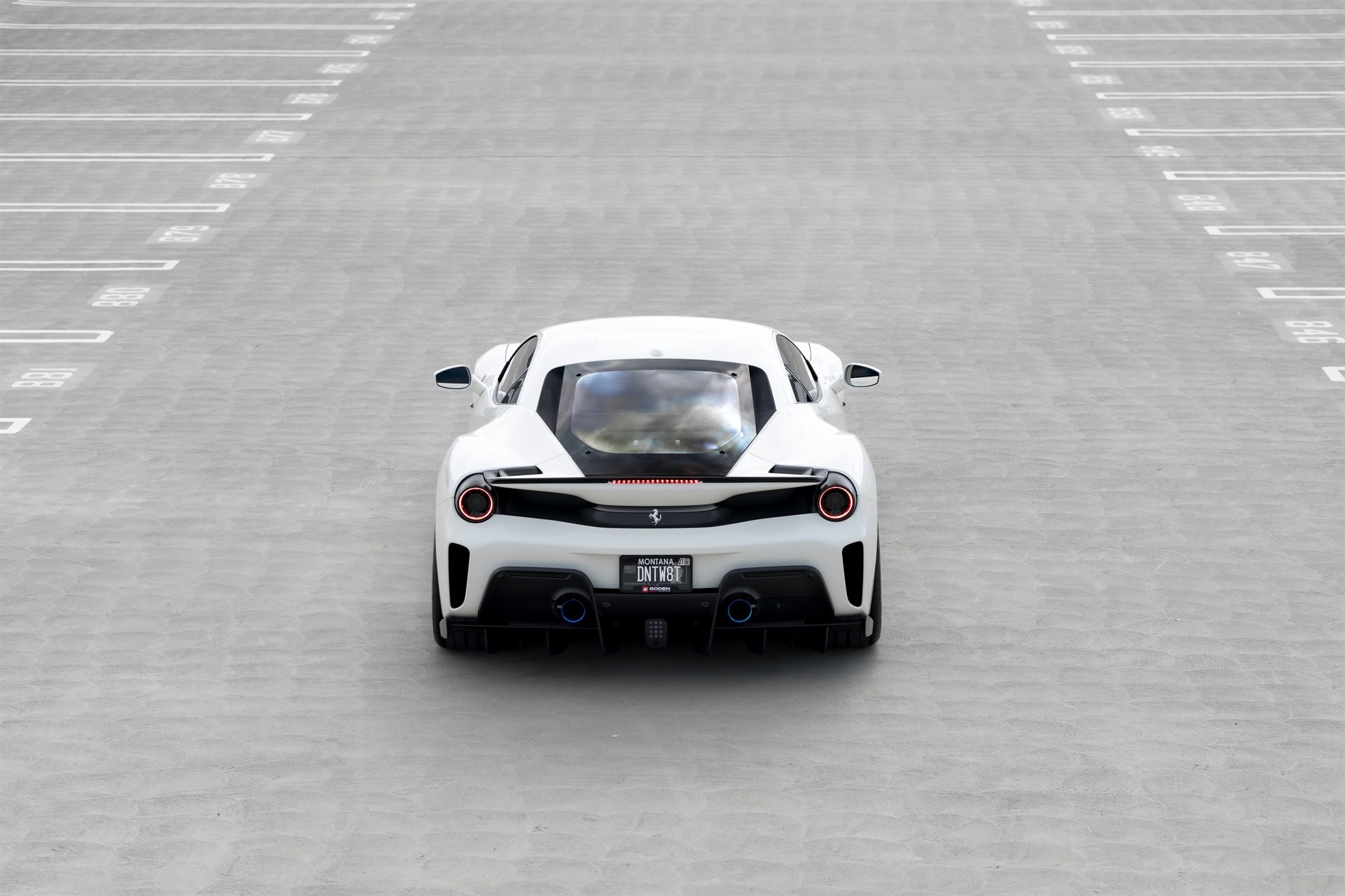 Ferrari 488 Pista | Bianco Avus | on HRE P104SC | Satin White Gold