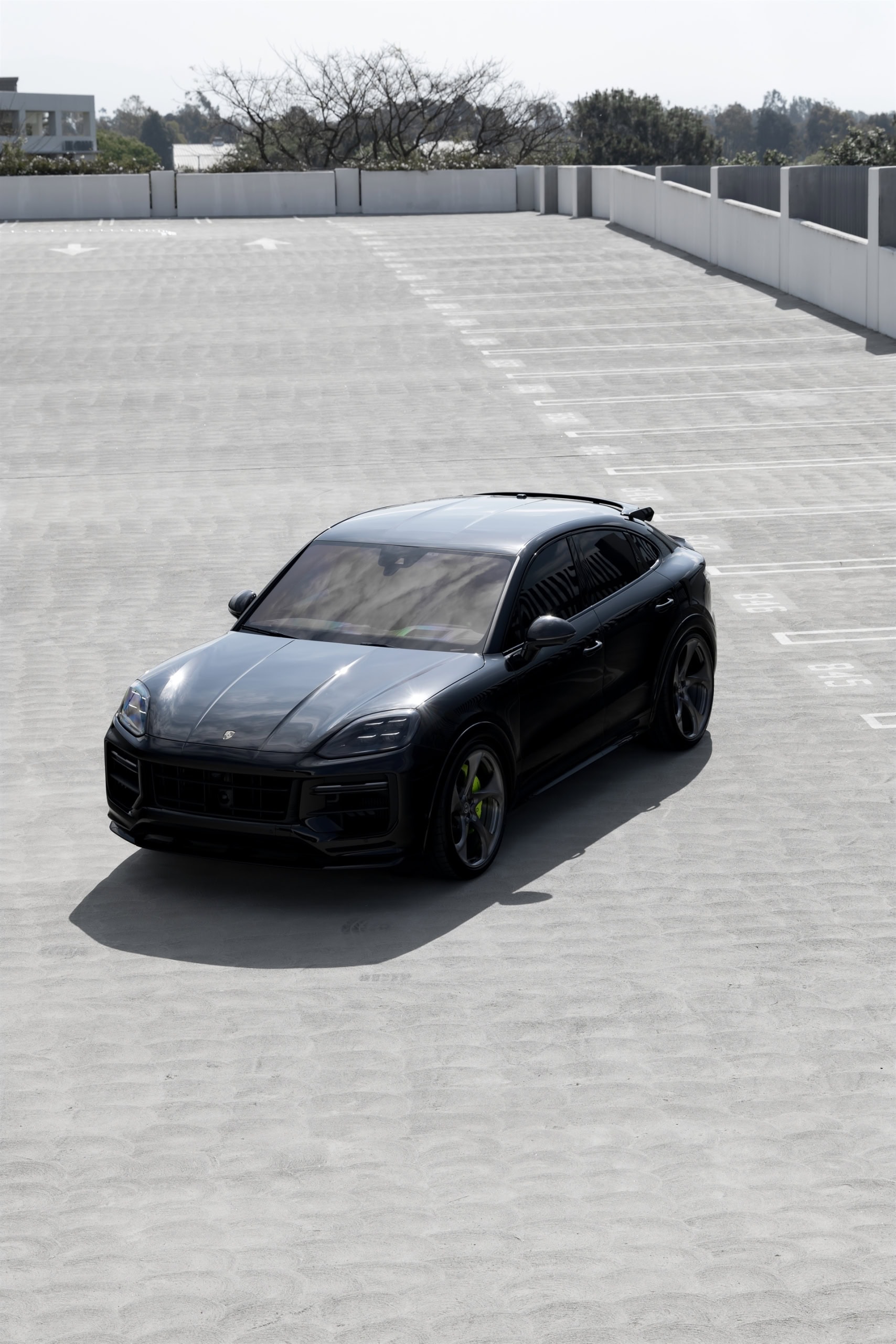 Photo 25 of Porsche Cayenne on HRE 522M