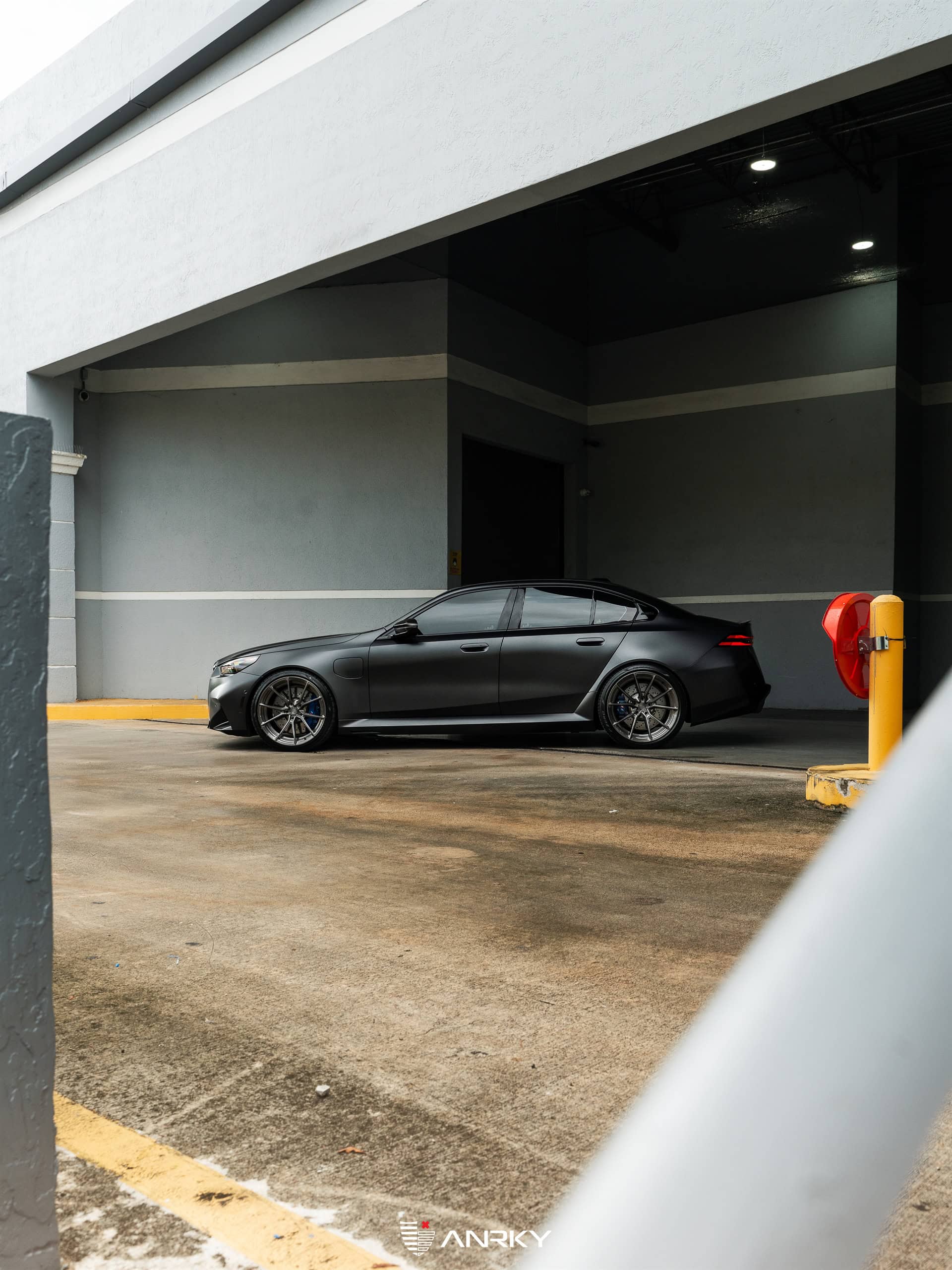 BMW G90 M5 – AN22 SeriesTWO