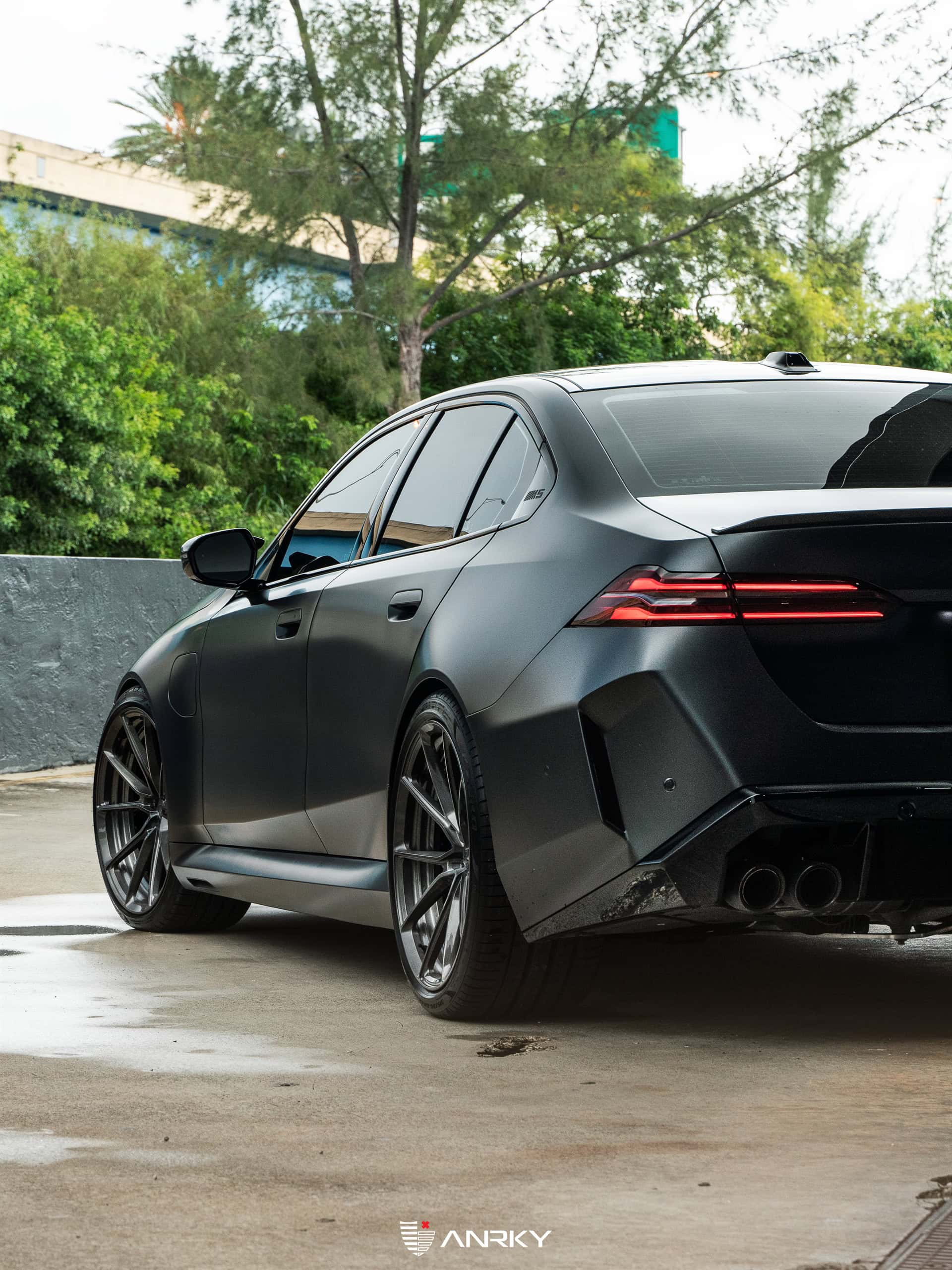 BMW G90 M5 – AN22 SeriesTWO
