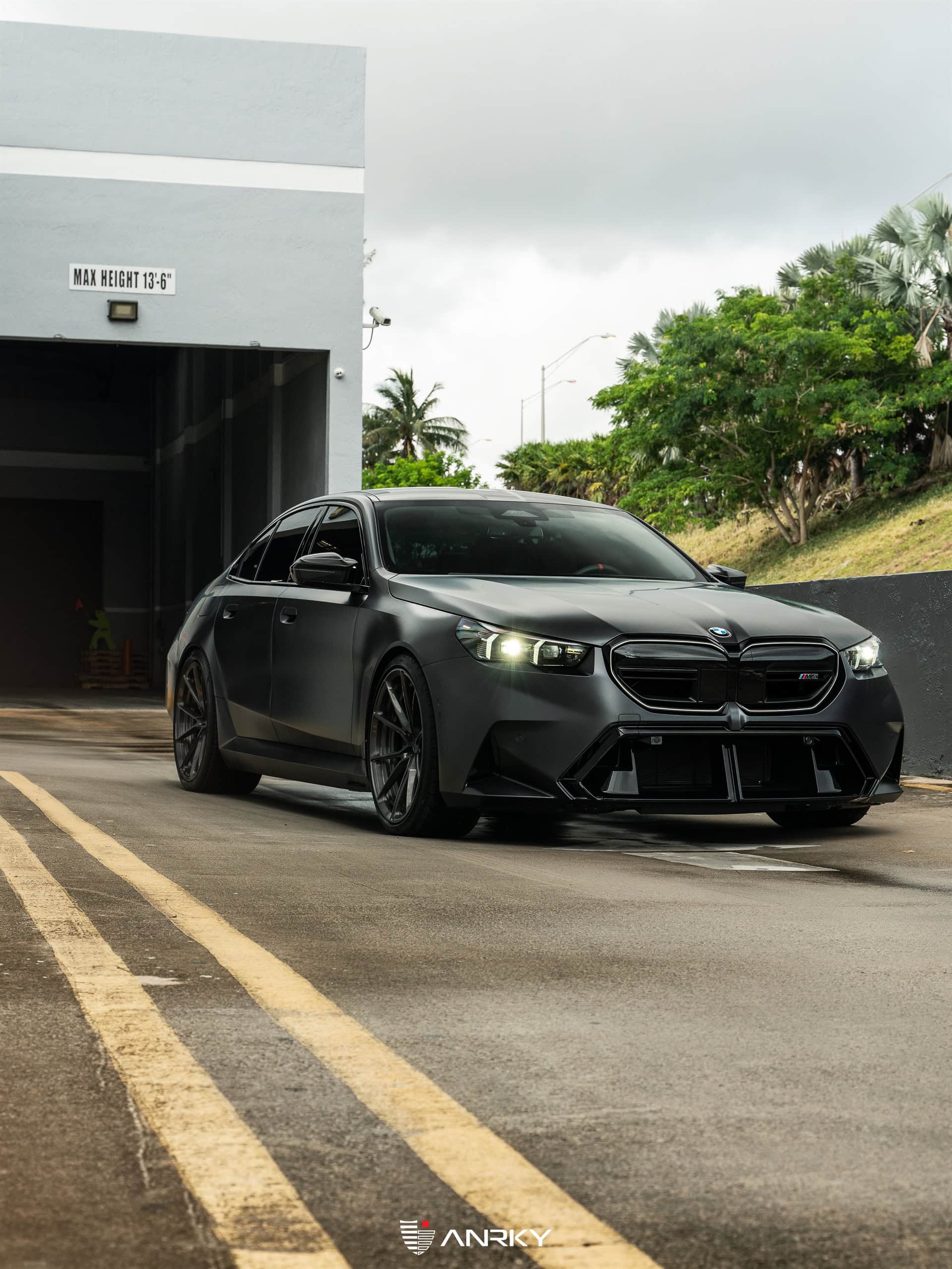 BMW G90 M5 – AN22 SeriesTWO