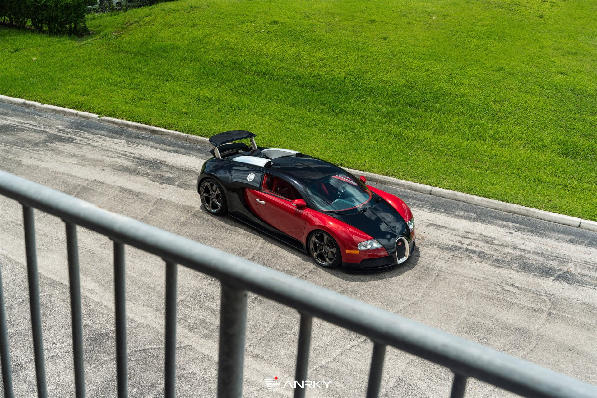 BUGATTI VEYRON | on ANRKY XR-105 | Mirror Polished Smoked