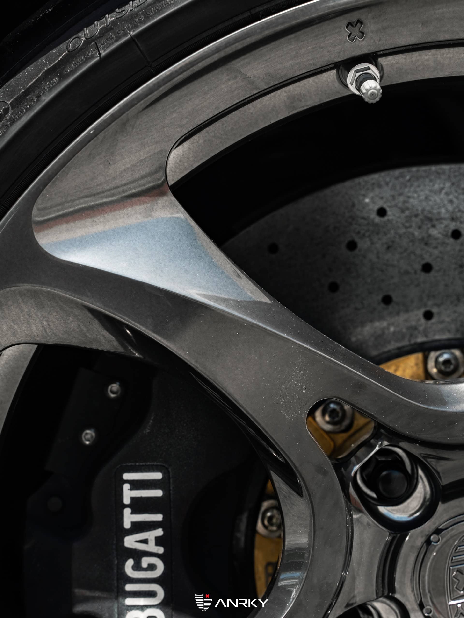Photo 23 of Bugatti Veyron | on ANRKY XR-105 | Mirror Polished Smoked