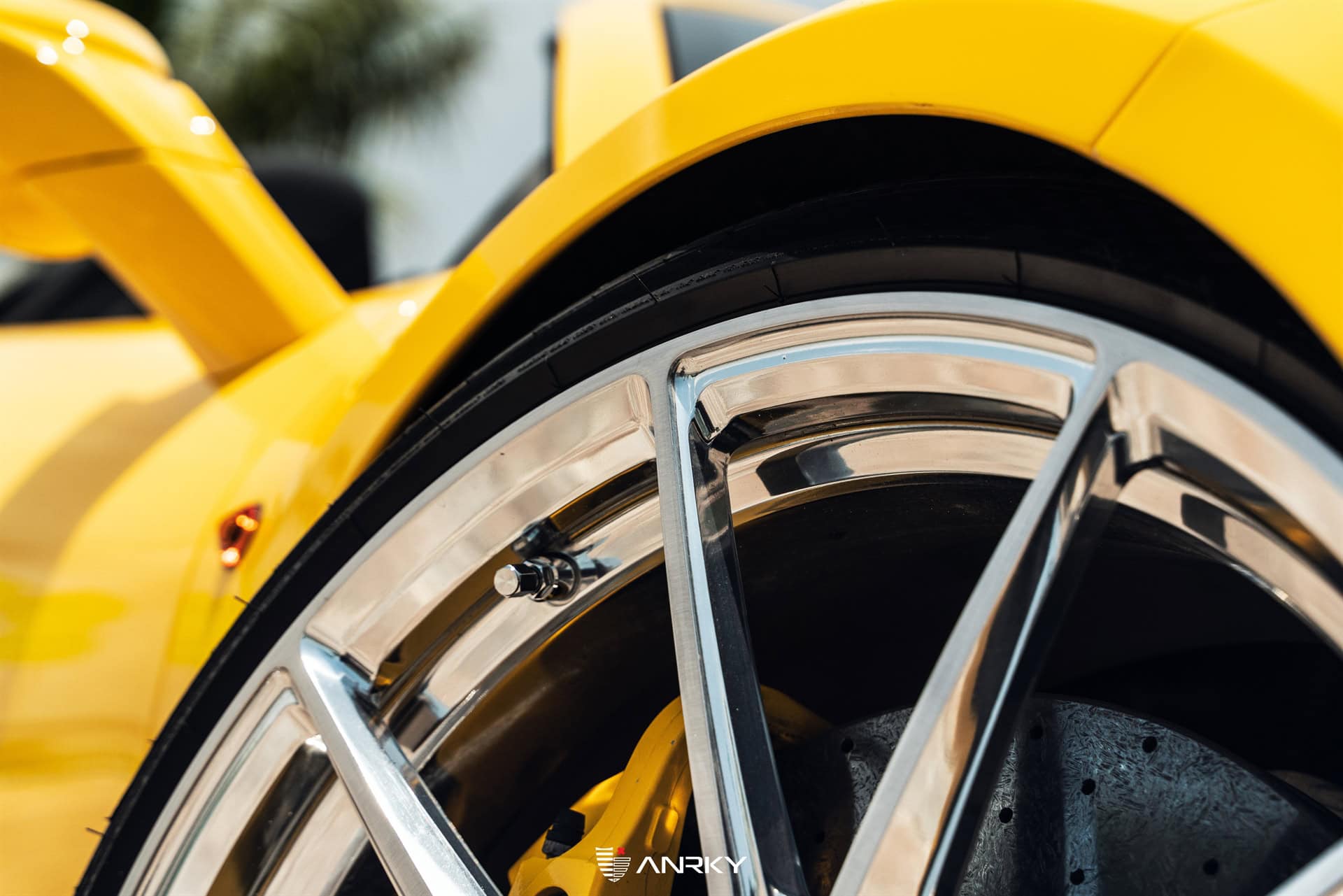 Photo 22 of Ferrari 488 Spider | Giallo Modena | on ANRKY AN12 | Polished Clear
