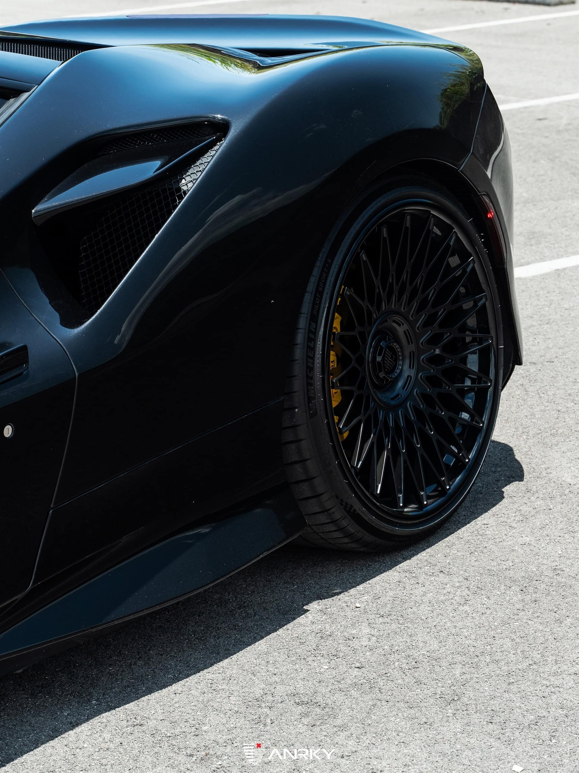 Photo 21 of Ferrari F8 Tributo – RETROSeries RS7.3
