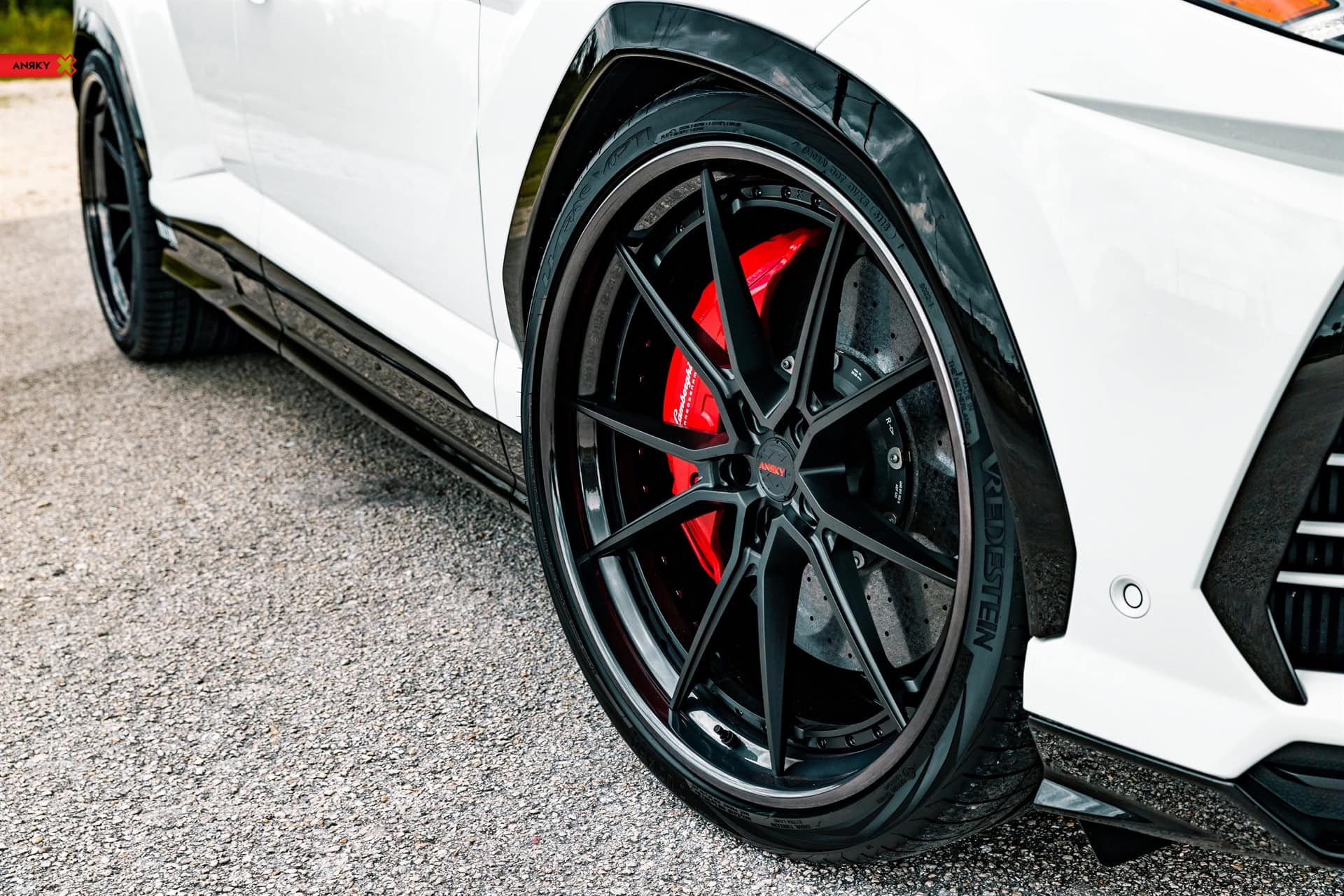 Lamborghini Urus – AN32 SeriesTHREE