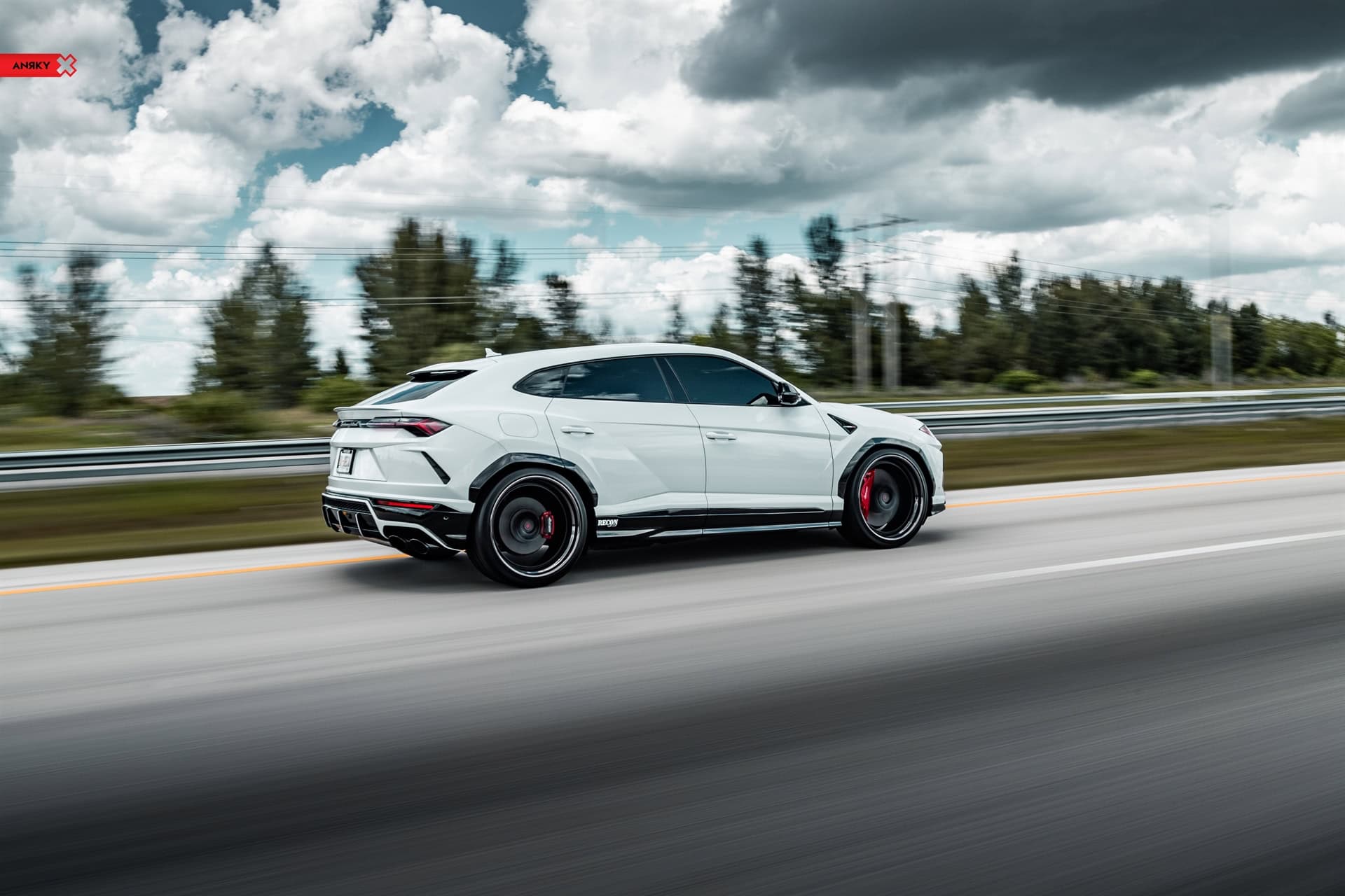 Photo 27 of Lamborghini Urus – AN32 SeriesTHREE