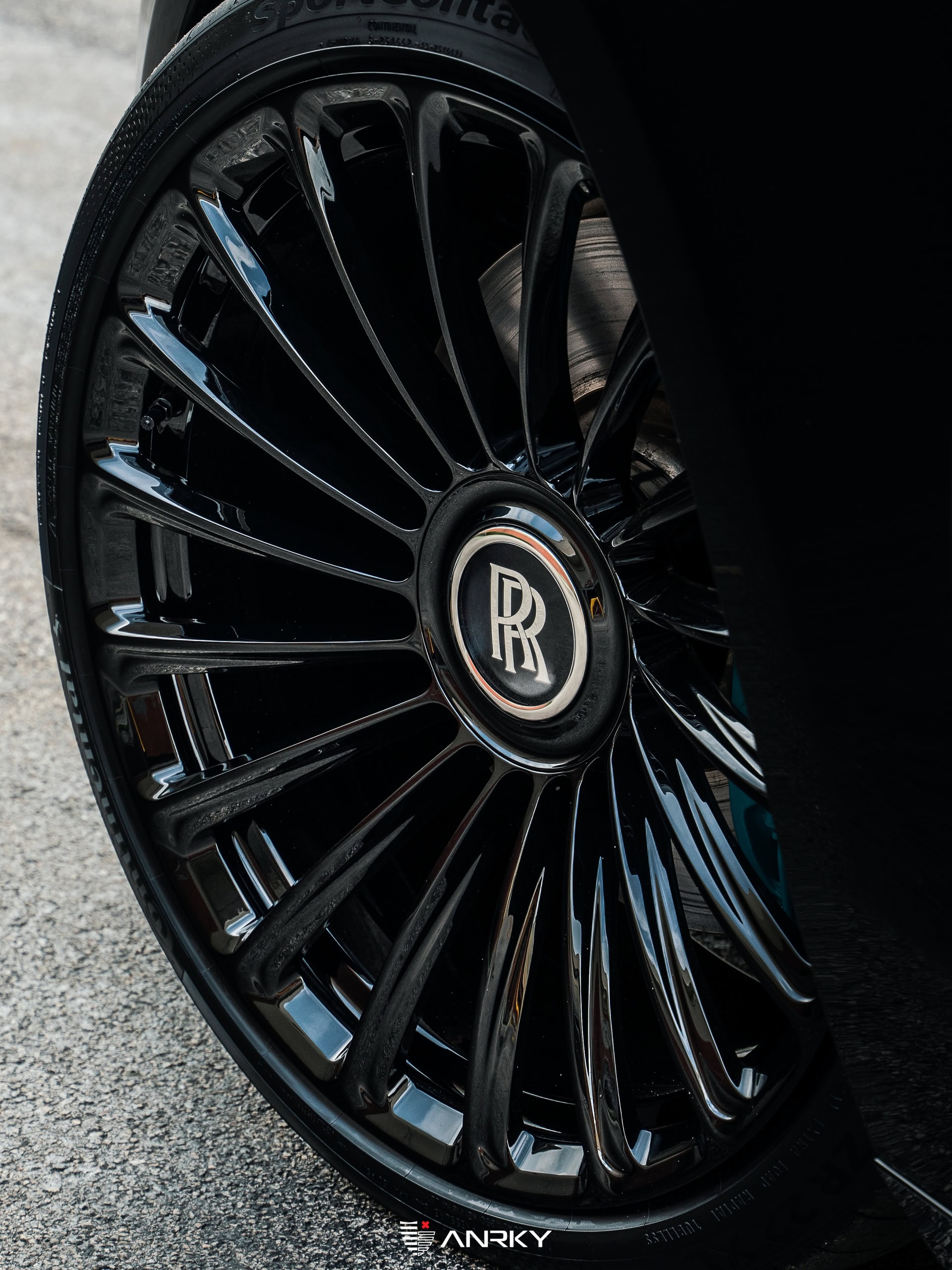 Urban Automotive Rolls-Royce Ghost | on ANRKY RF-182  | Gloss Black