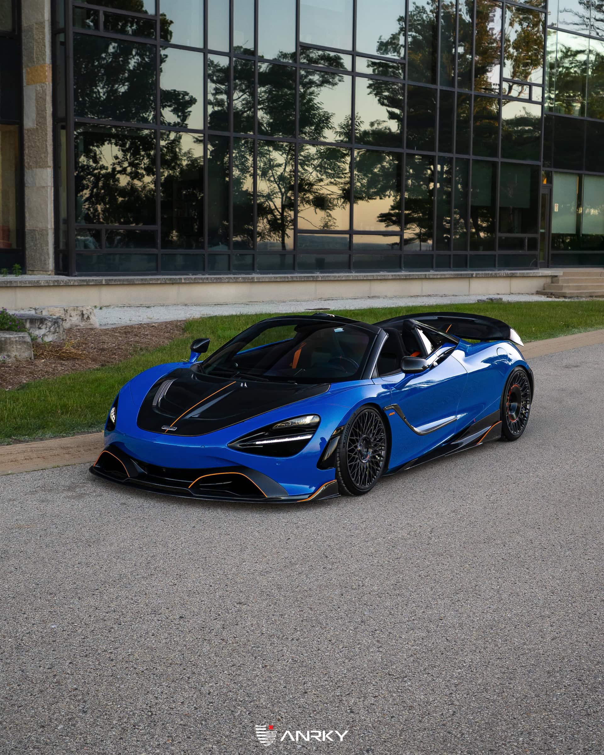 McLaren 720S Spider – RETROSeries RS7.2+AEROSport