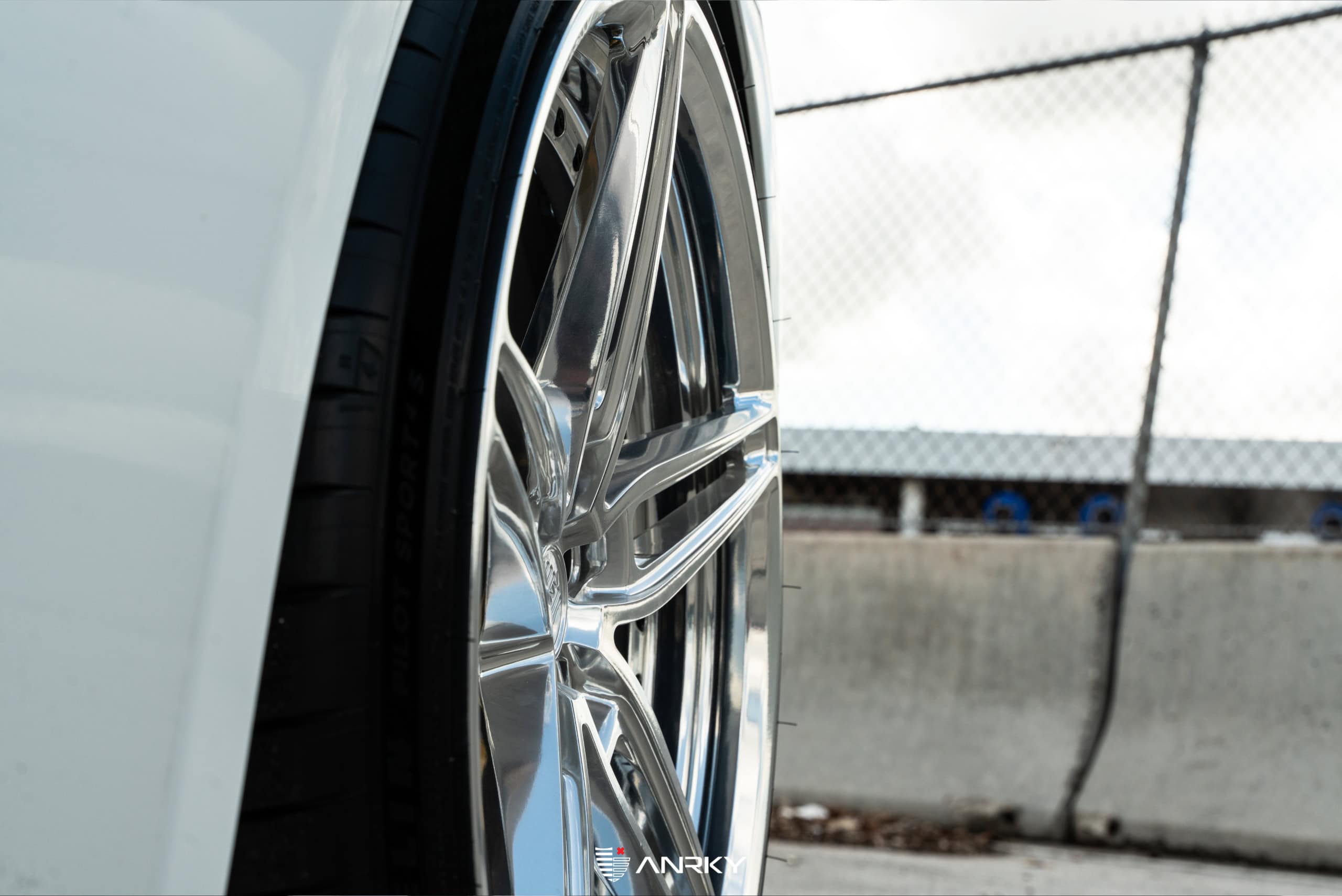 Porsche 992 Turbo – AN27 SeriesTWO