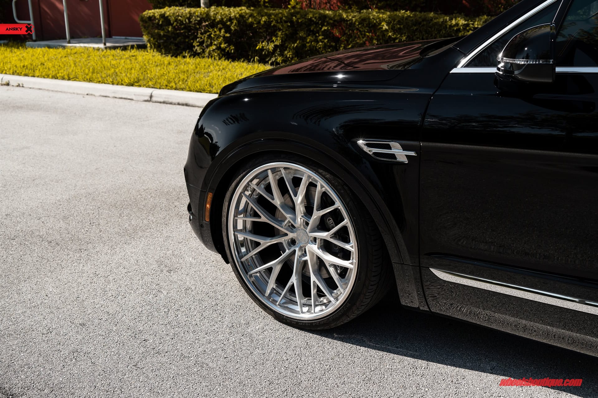 ANRKY AN30 | Bentley Bentayga