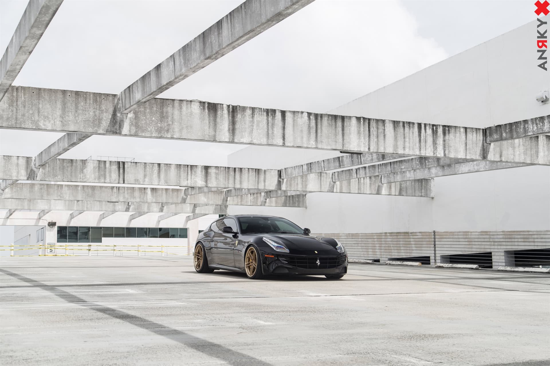 ANRKY AN37 | Ferrari FF