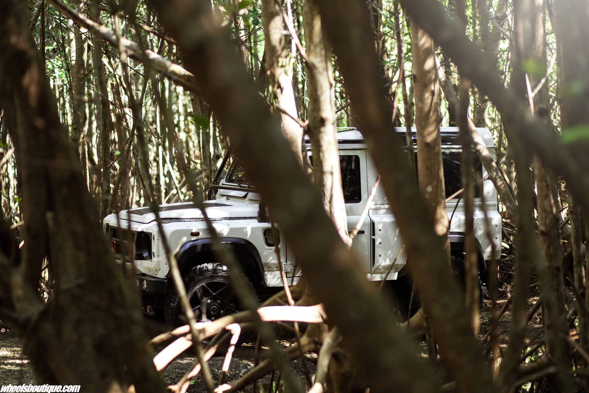 Land Rover Defender – Kahn Design WideBody