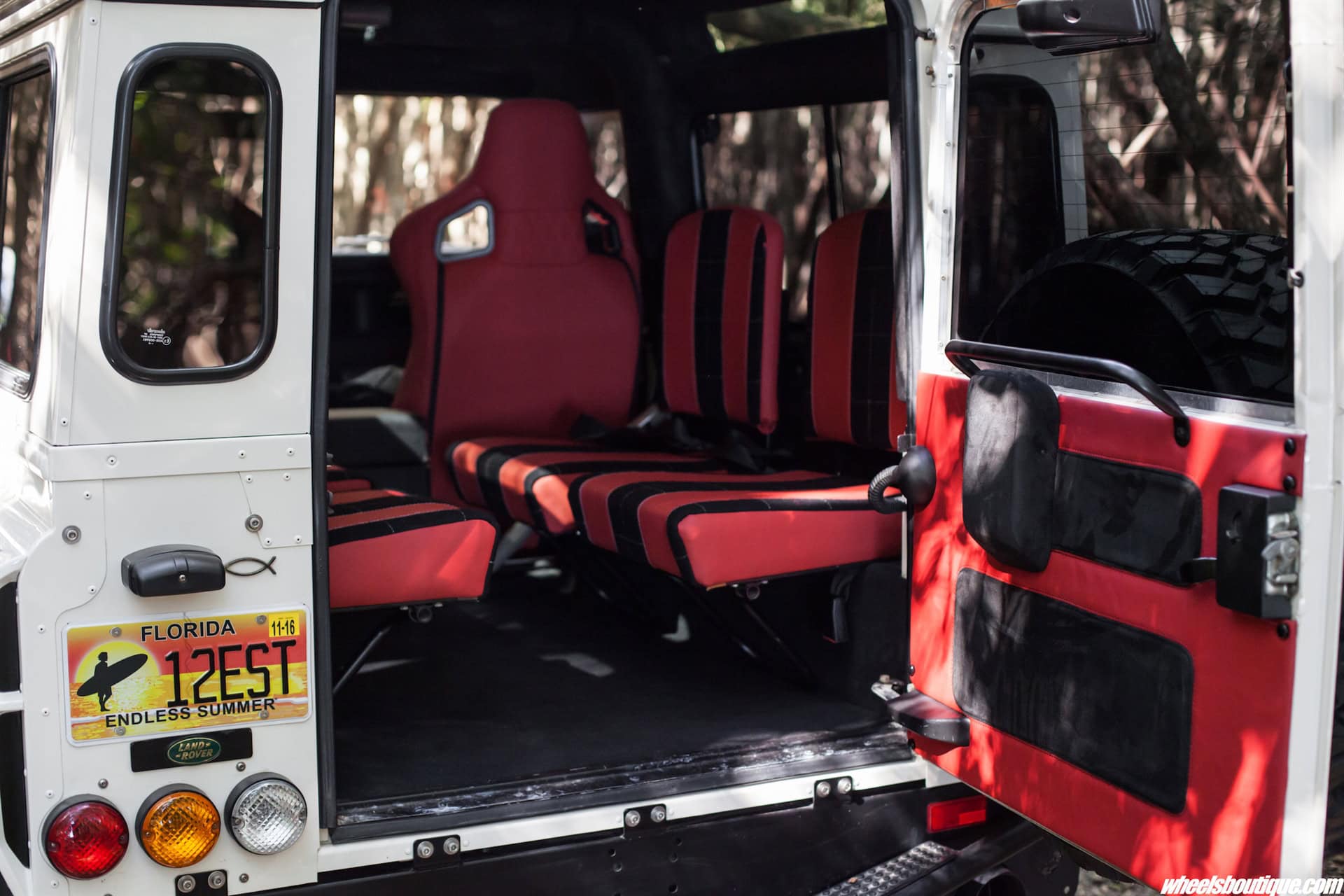 Land Rover Defender – Kahn Design WideBody