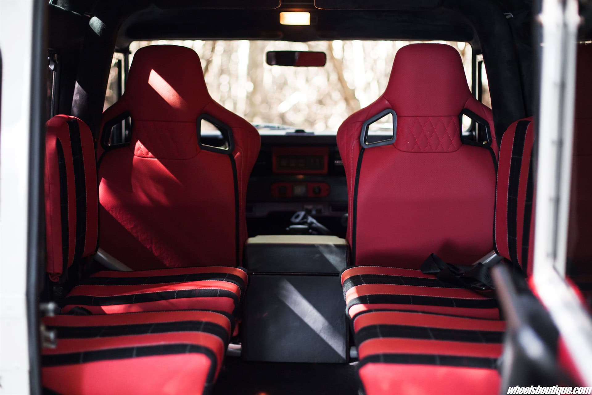 Land Rover Defender – Kahn Design WideBody