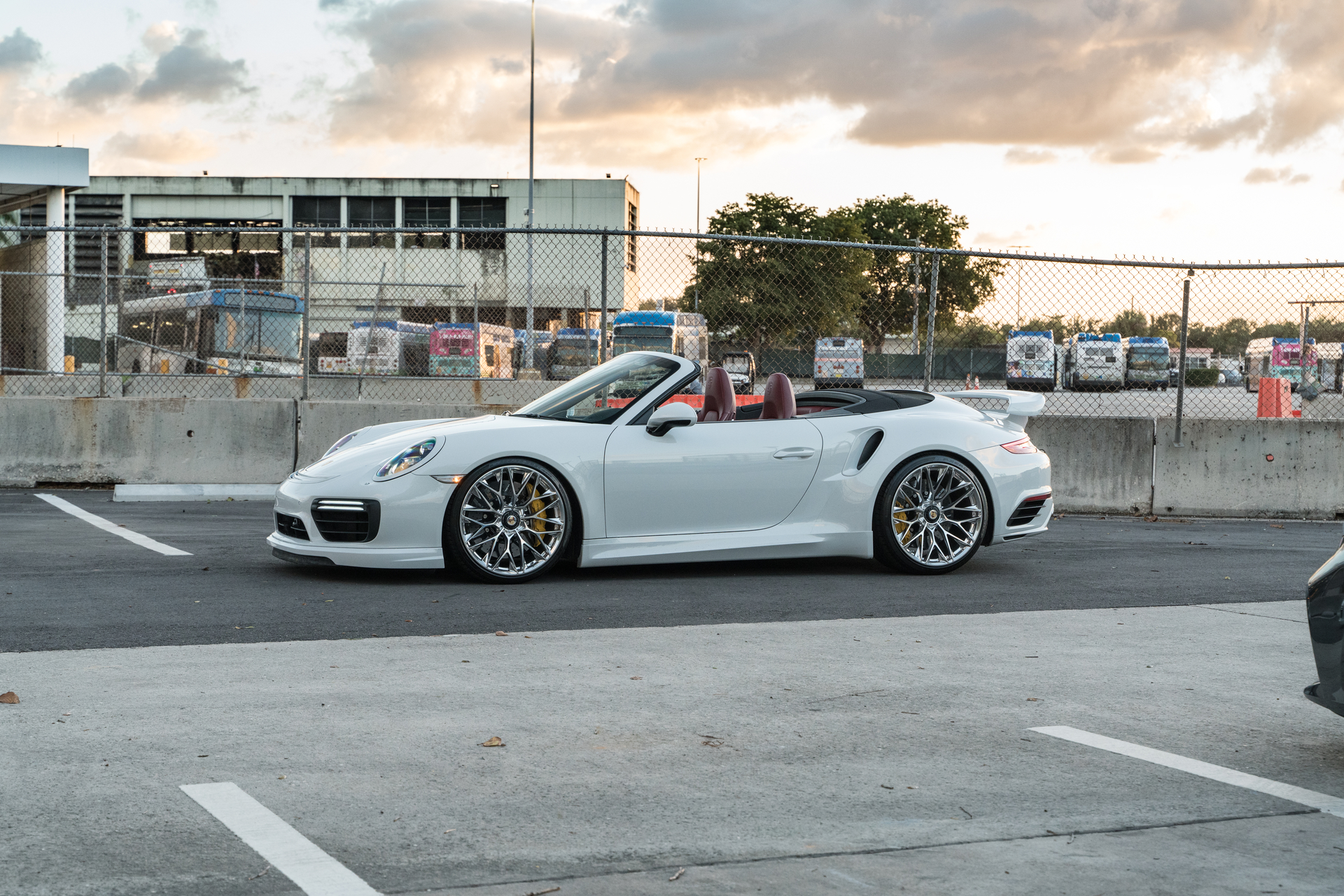 Porsche 997 on HRE P200